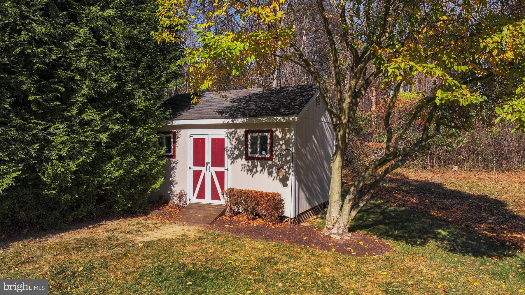 SUMNER GROVE PLAT 1> - Residential