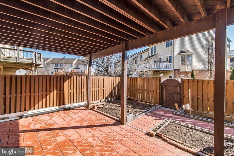 LOUDOUN VALLEY ESTATES - Residential Lease