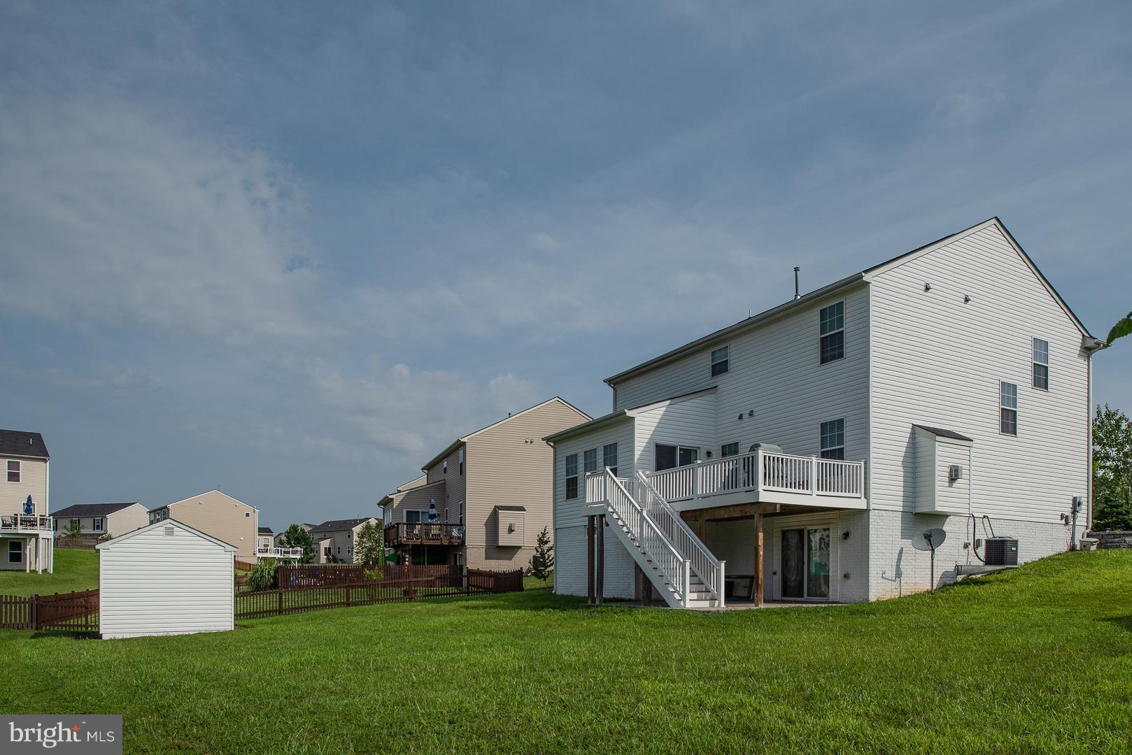 STAFFORD LAKES VILLAGE - Residential