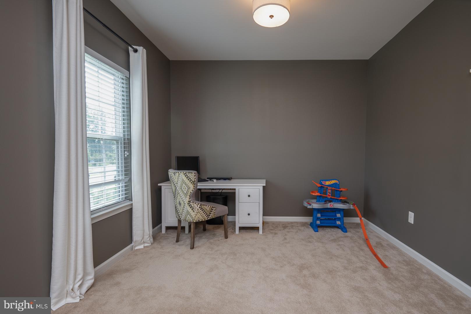 STAFFORD LAKES VILLAGE - Residential