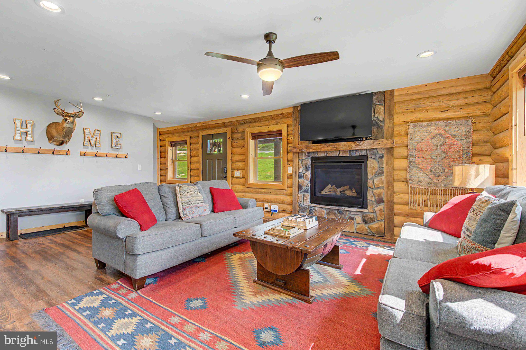 870 N CAMP ROAD