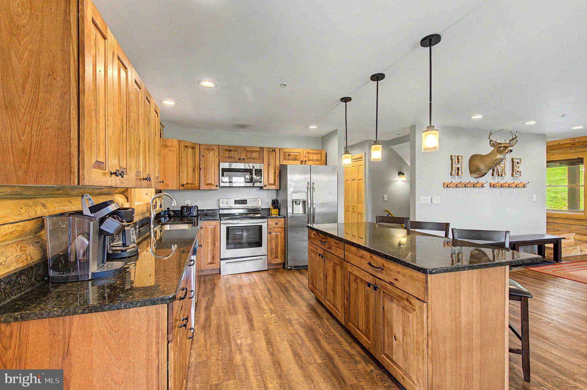 870 N CAMP ROAD