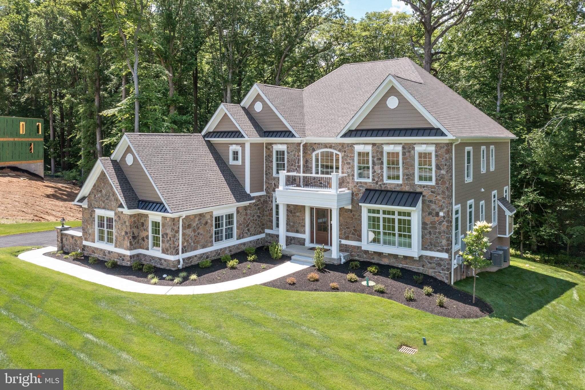 VILLAGE OF FOUR SEASONS - Residential