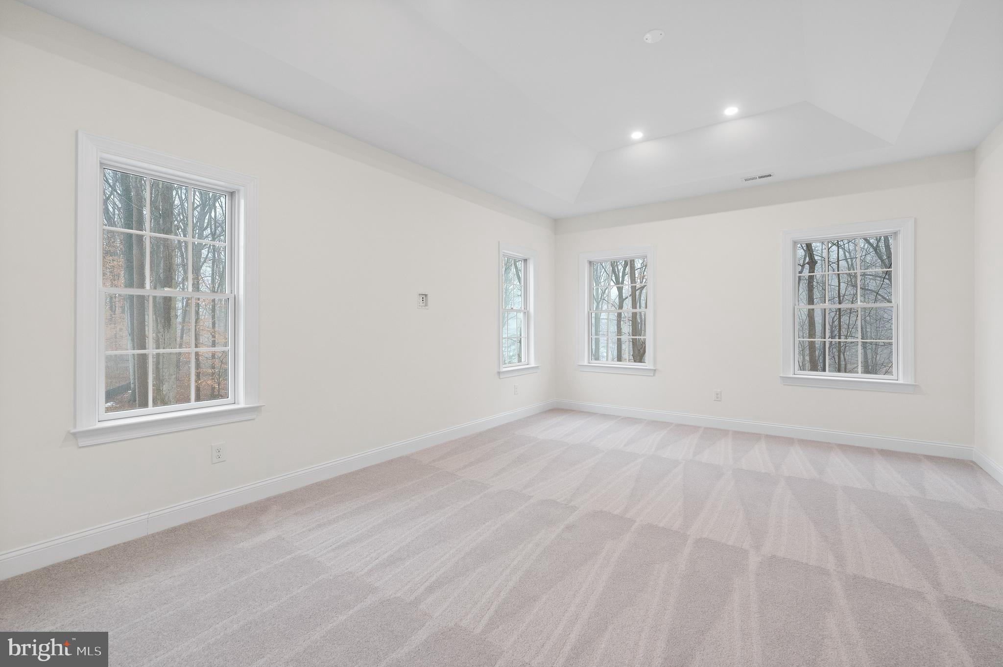 VILLAGE OF FOUR SEASONS - Residential