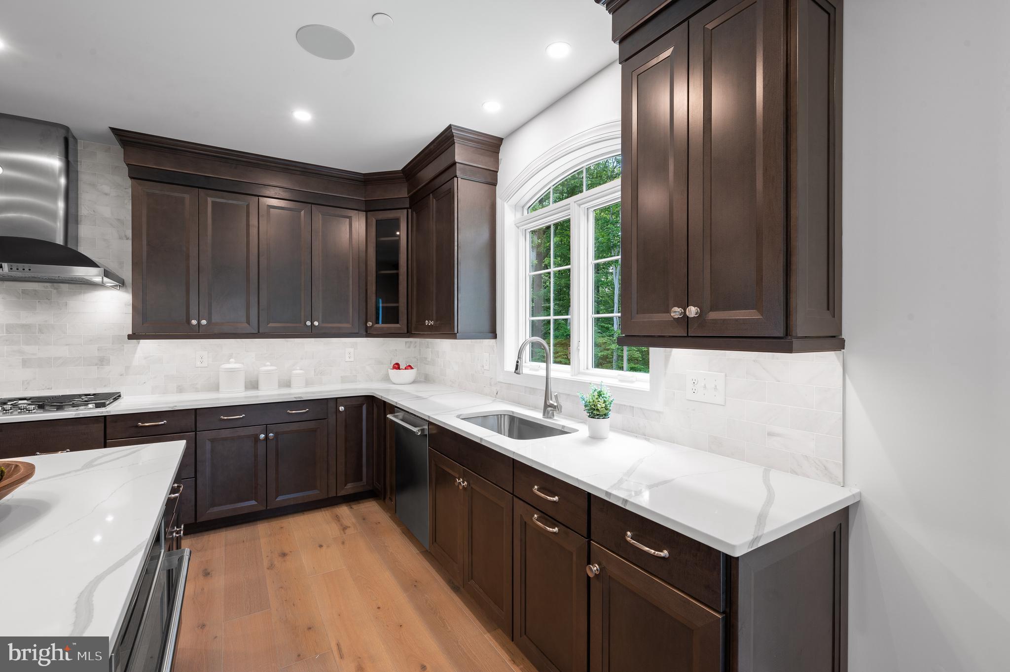 VILLAGE OF FOUR SEASONS - Residential