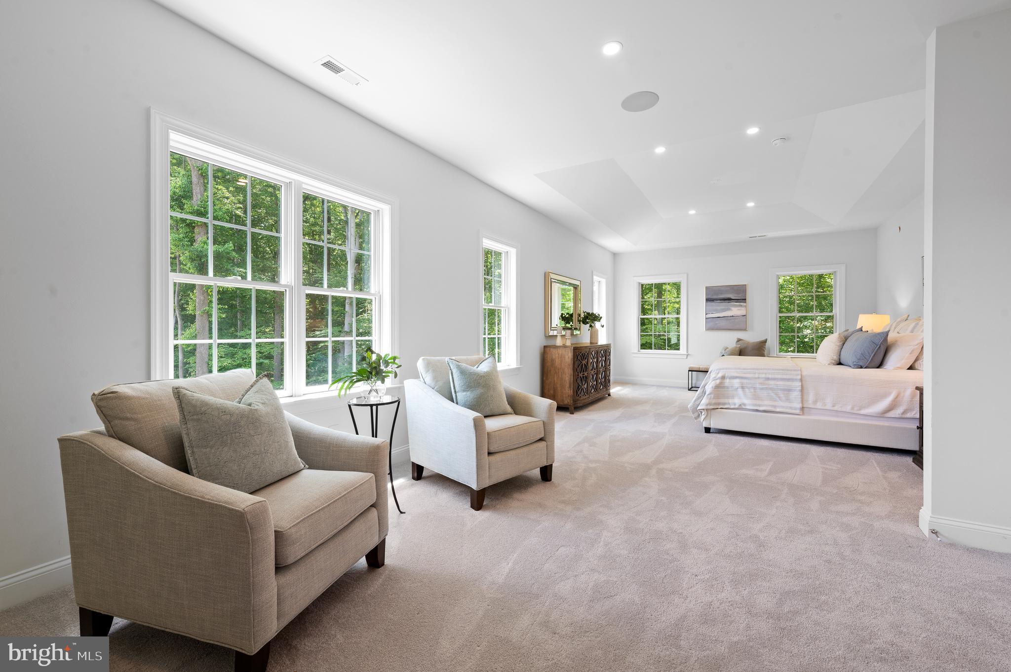 VILLAGE OF FOUR SEASONS - Residential