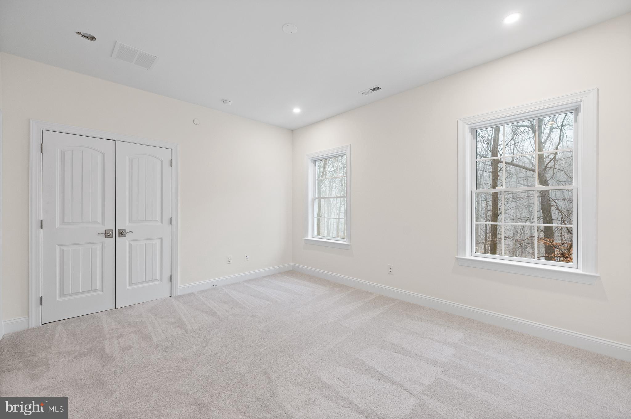 VILLAGE OF FOUR SEASONS - Residential