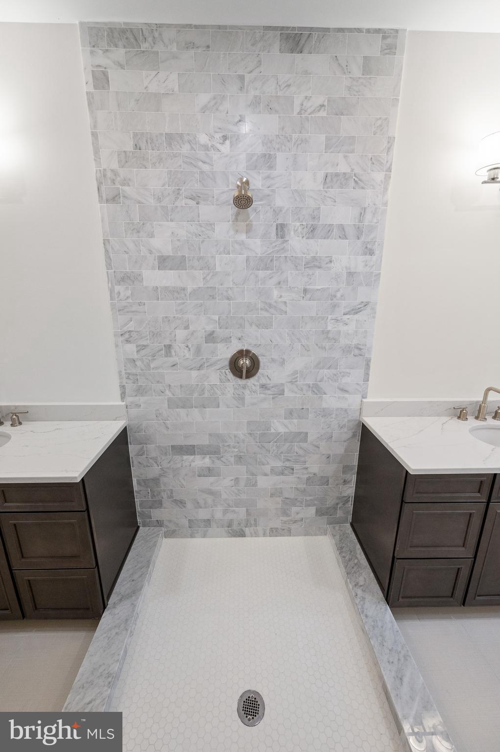 VILLAGE OF FOUR SEASONS - Residential