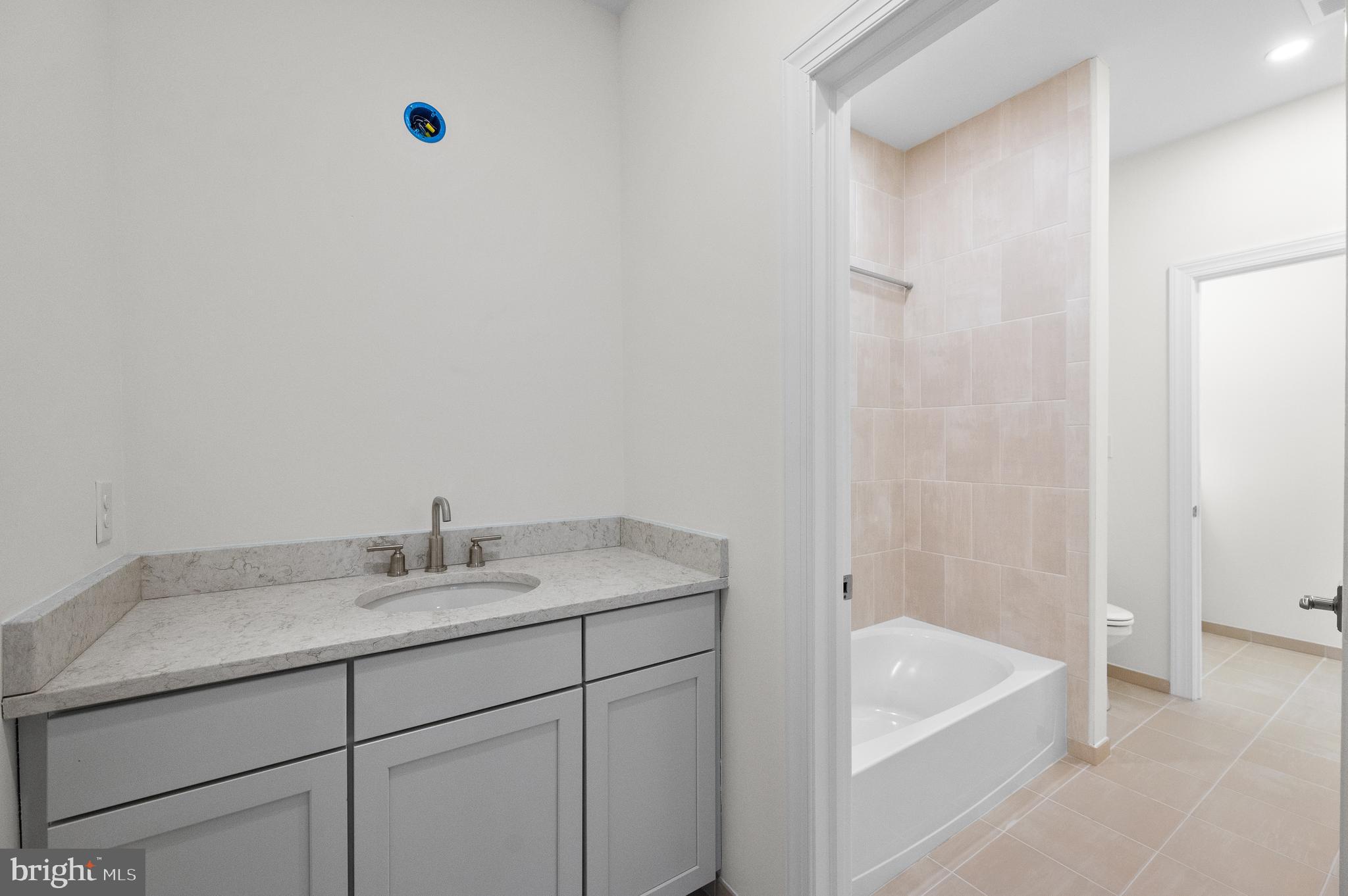 VILLAGE OF FOUR SEASONS - Residential