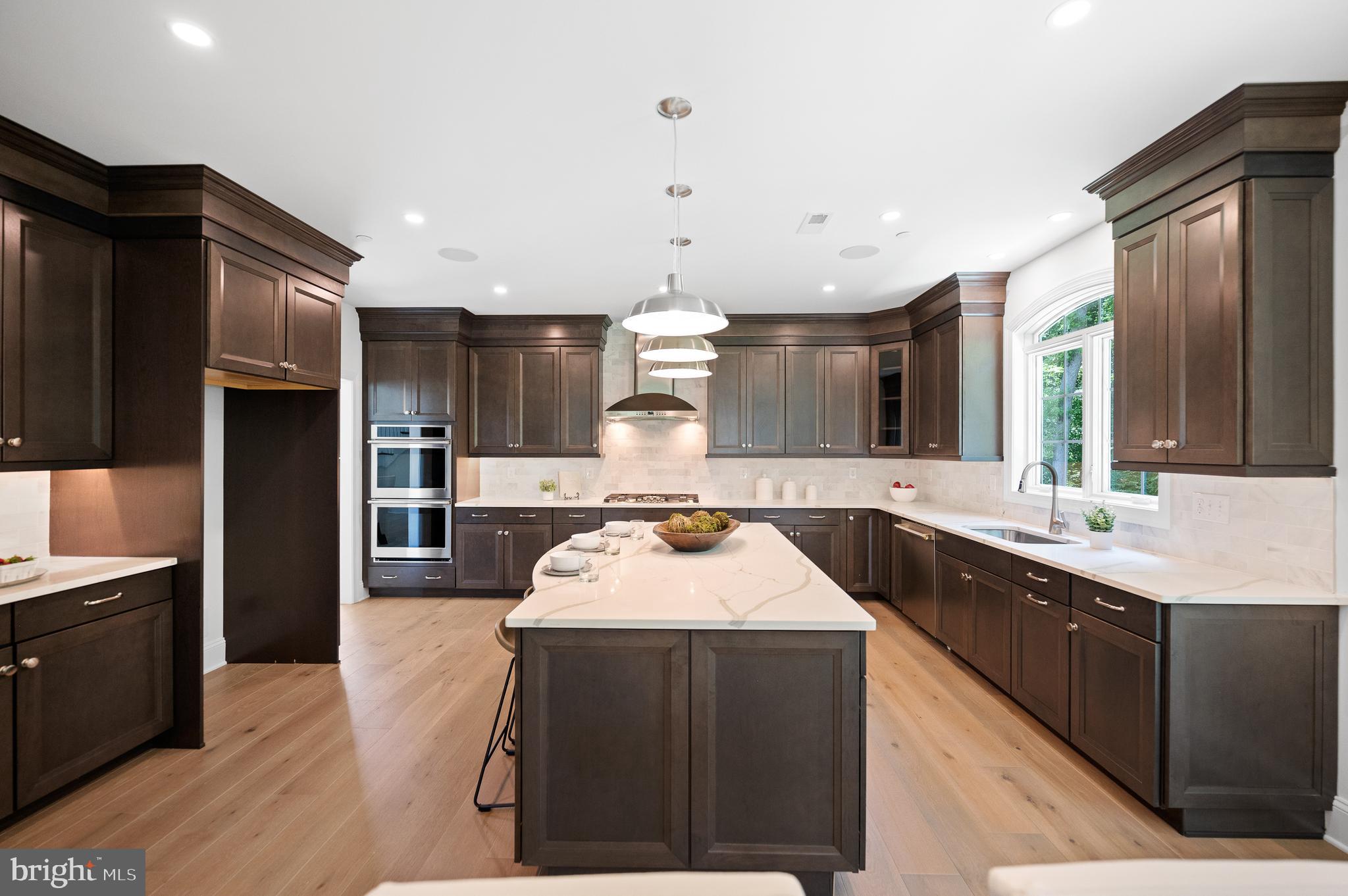 VILLAGE OF FOUR SEASONS - Residential