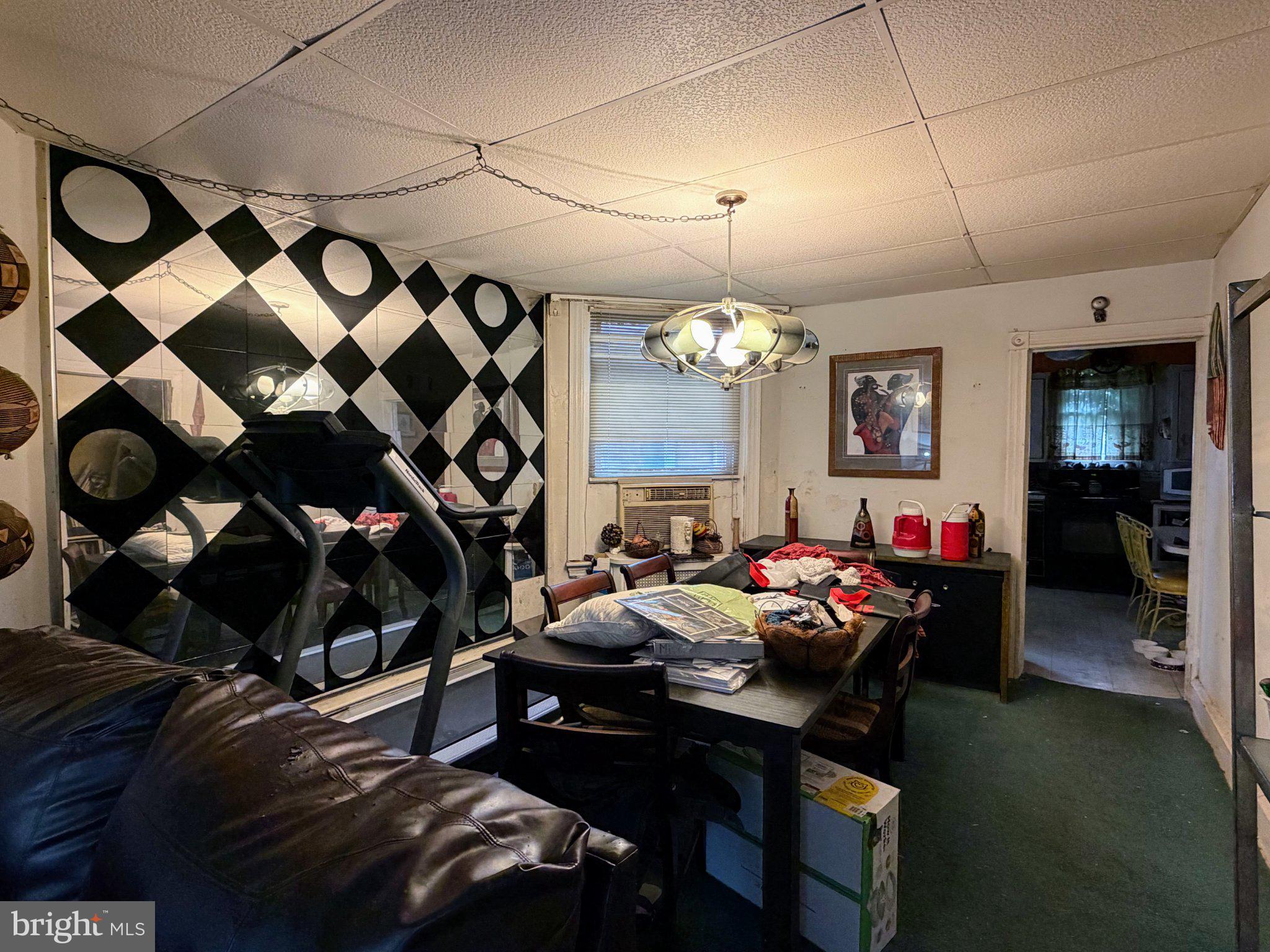 138 W POMONA STREET