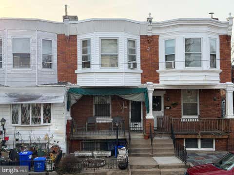 Townhouse For Sale - 138 W Pomona Street<br/> PHILADELPHIA, PA 19144