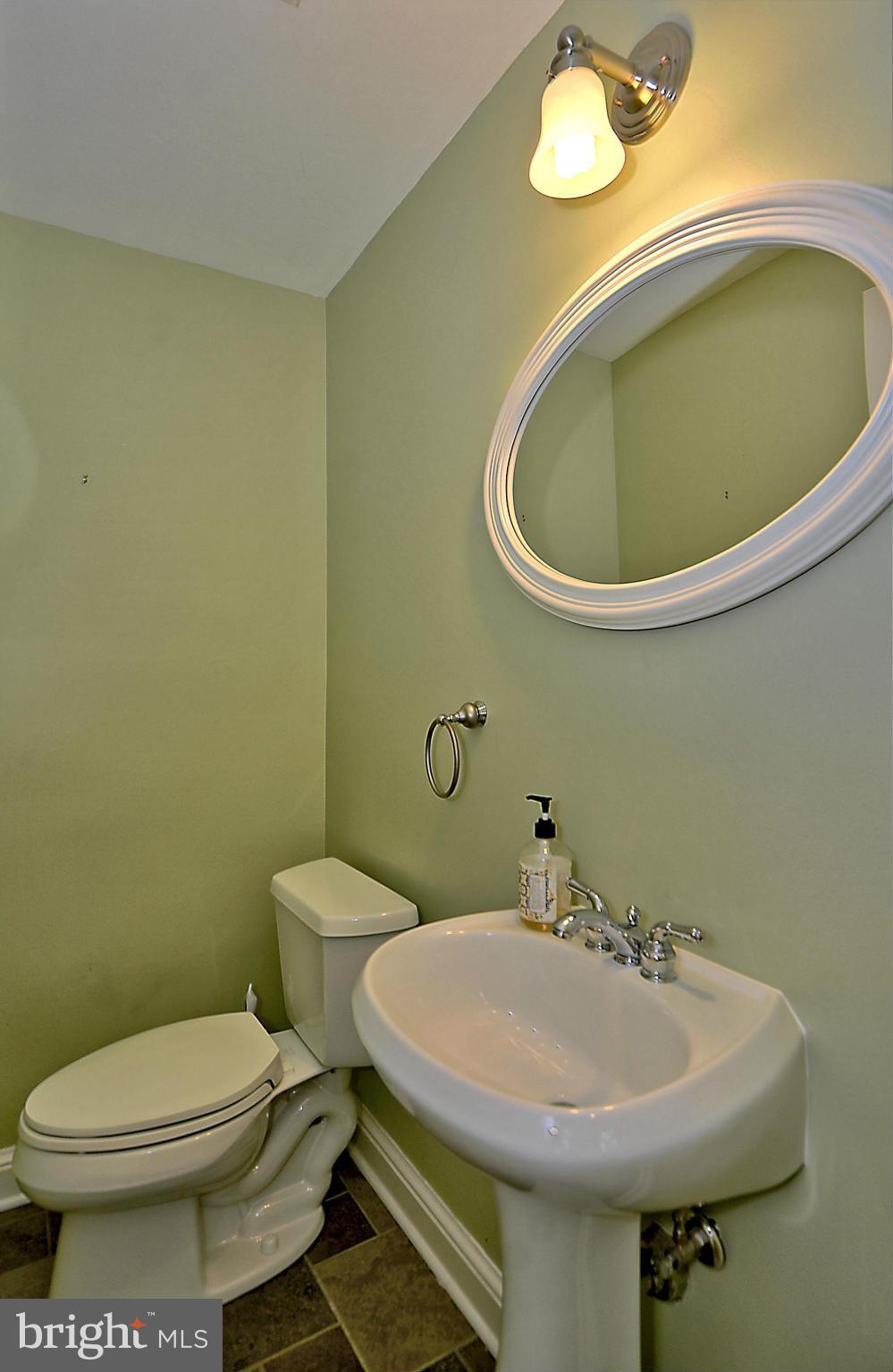 BURNT MILLS HILLS - Residential