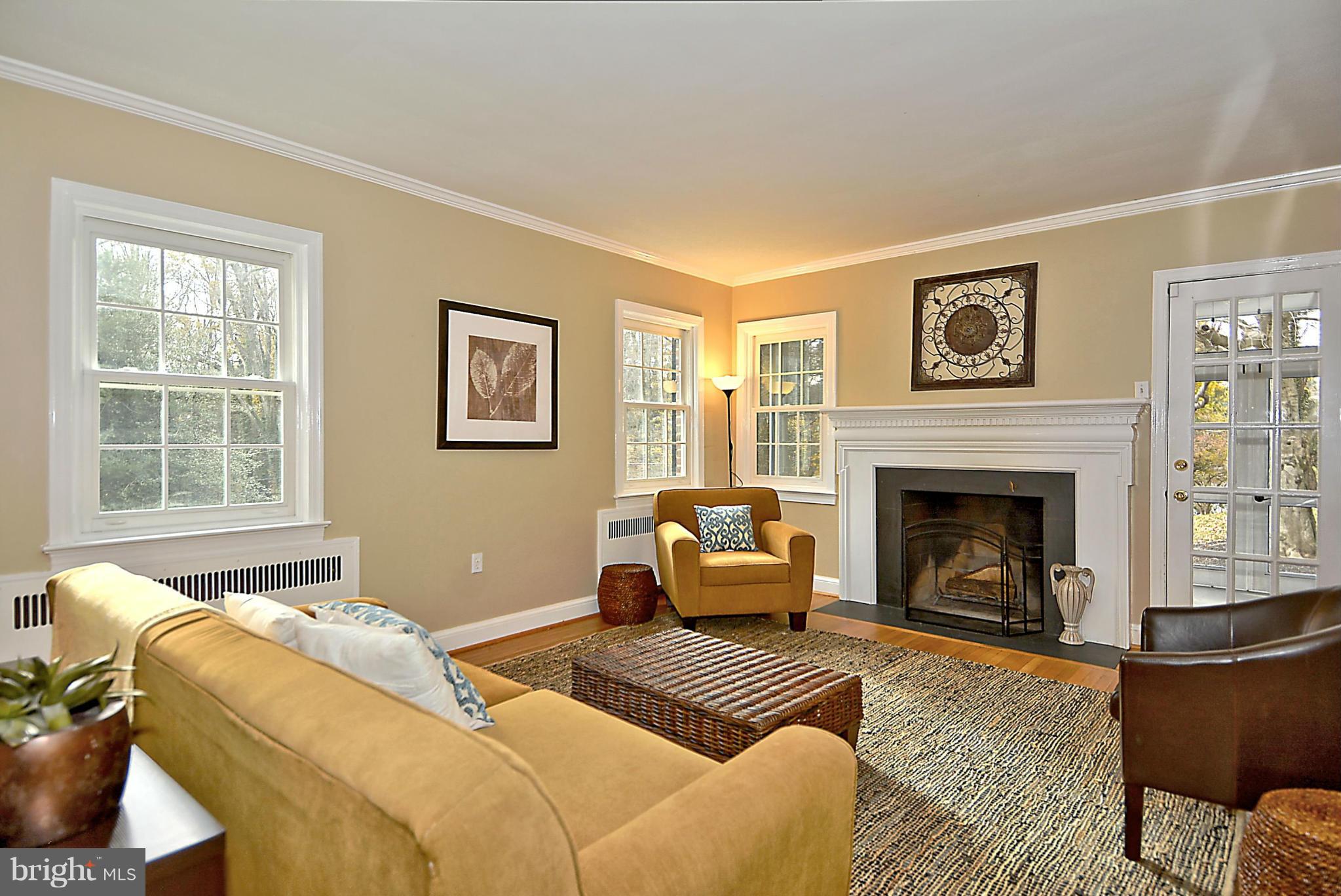 BURNT MILLS HILLS - Residential