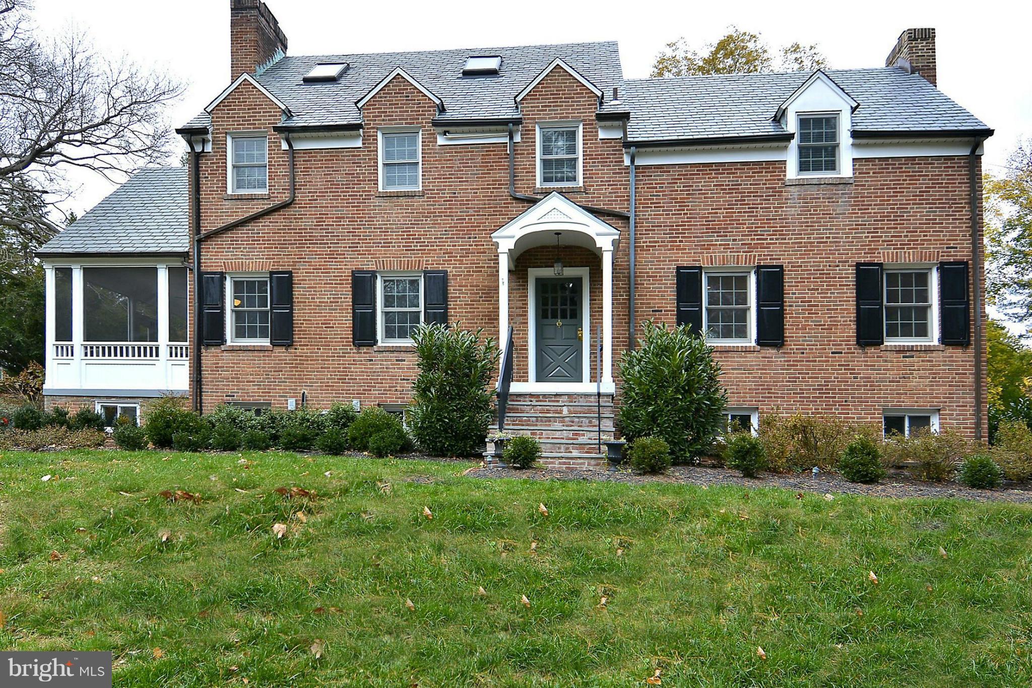 BURNT MILLS HILLS - Residential