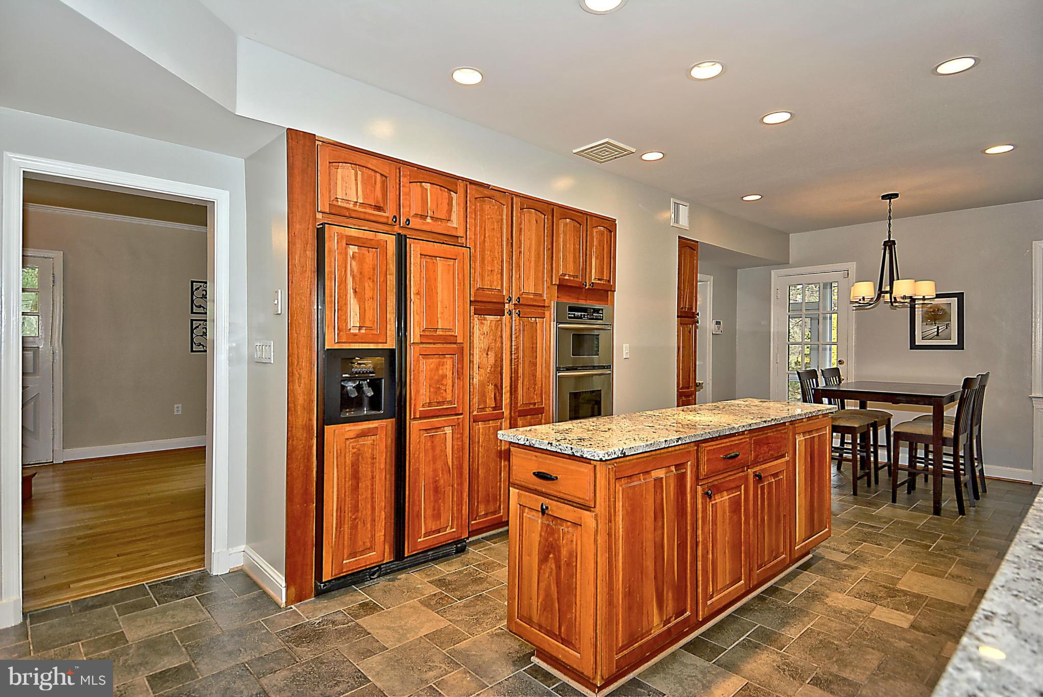 BURNT MILLS HILLS - Residential