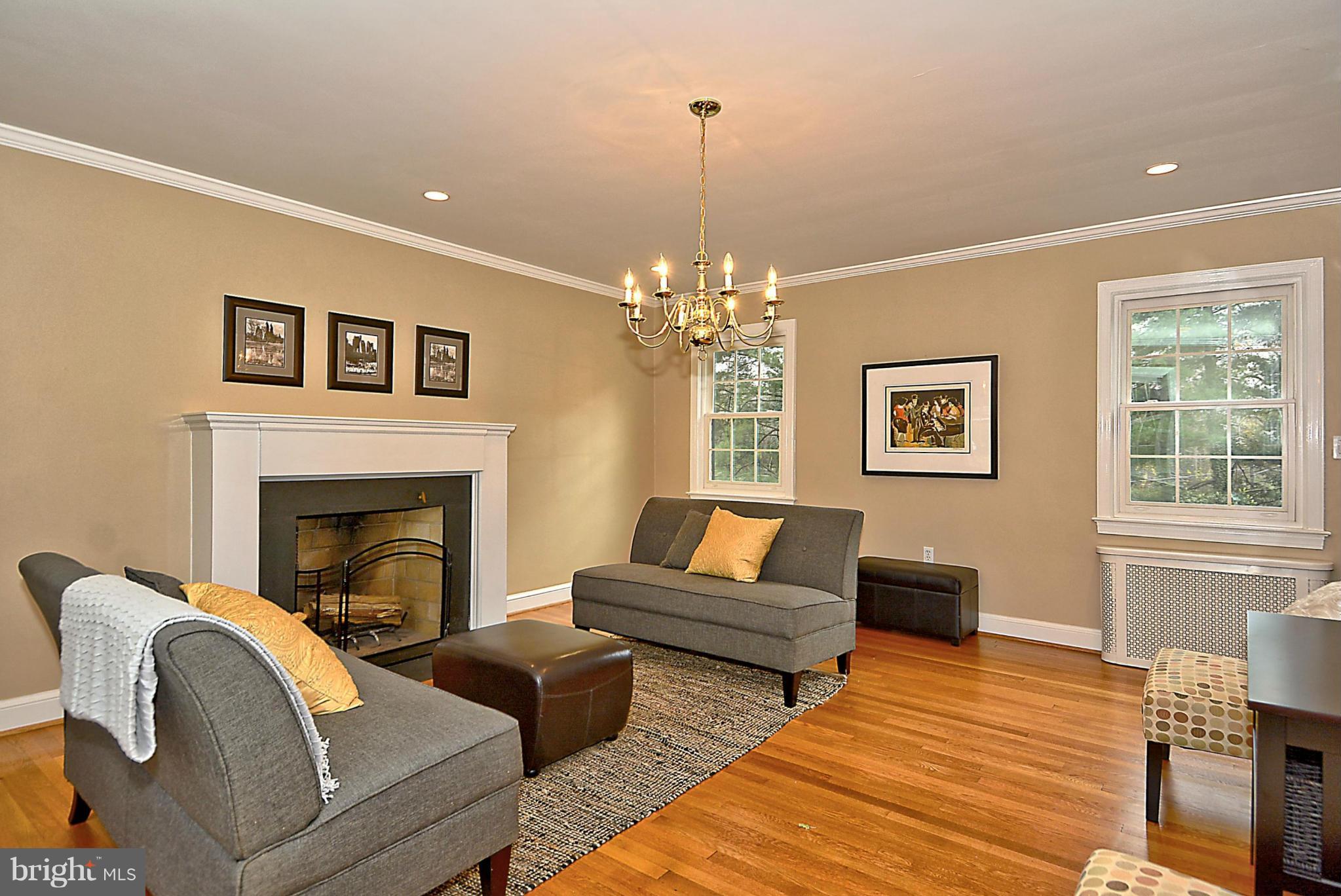 BURNT MILLS HILLS - Residential