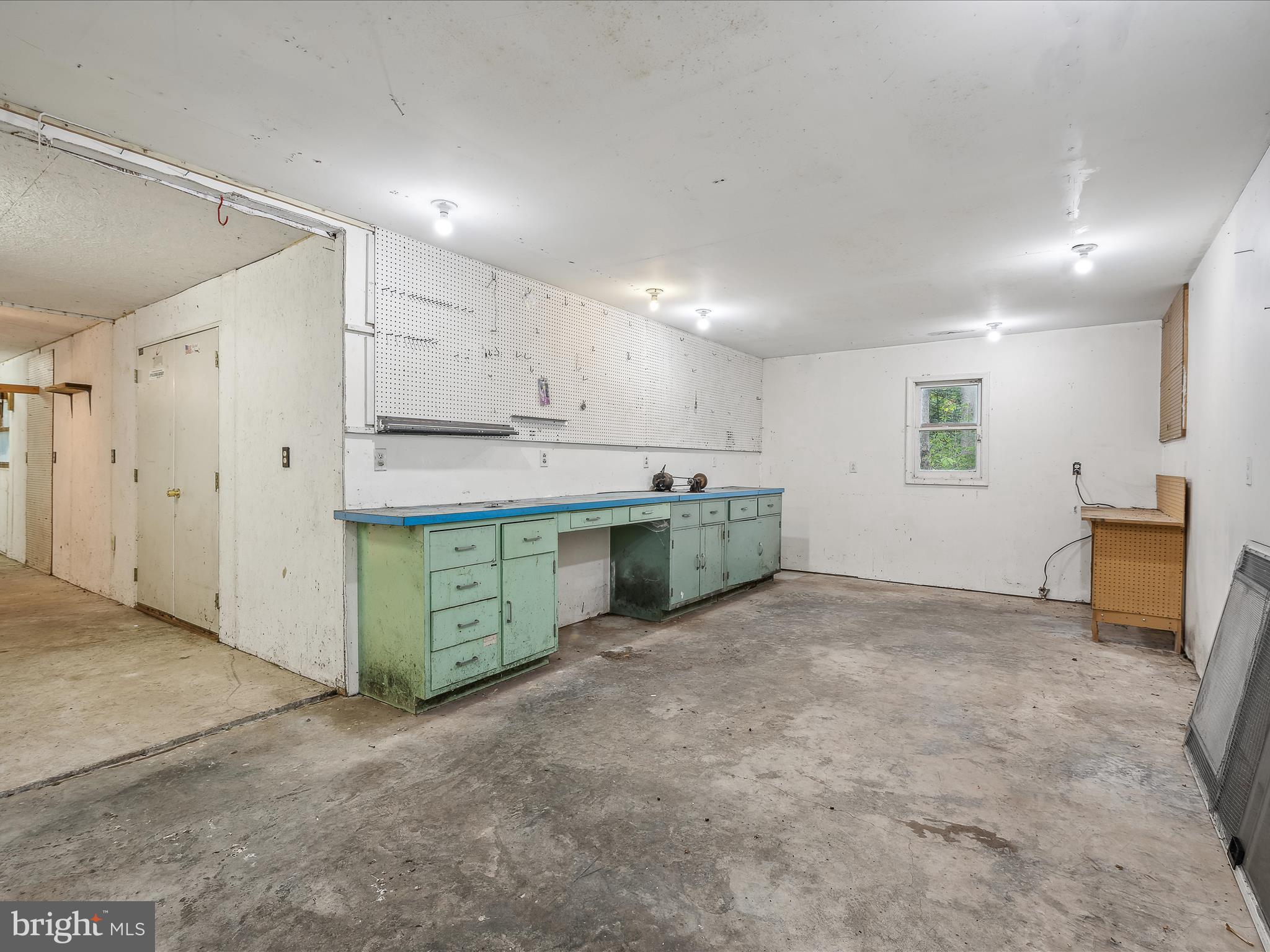 SLEEPY CREEK MT ESTATES - Residential