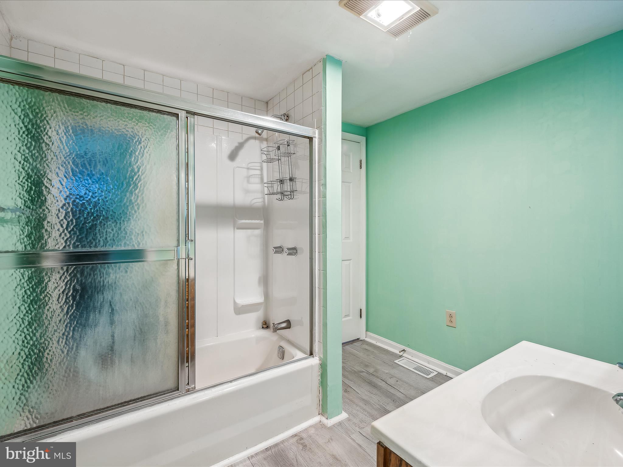 SLEEPY CREEK MT ESTATES - Residential