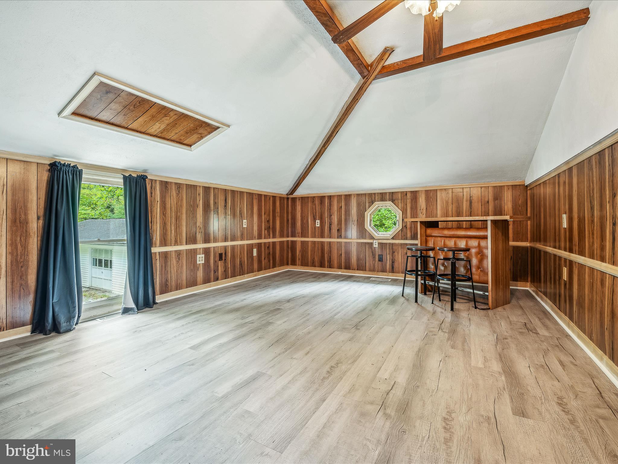 SLEEPY CREEK MT ESTATES - Residential