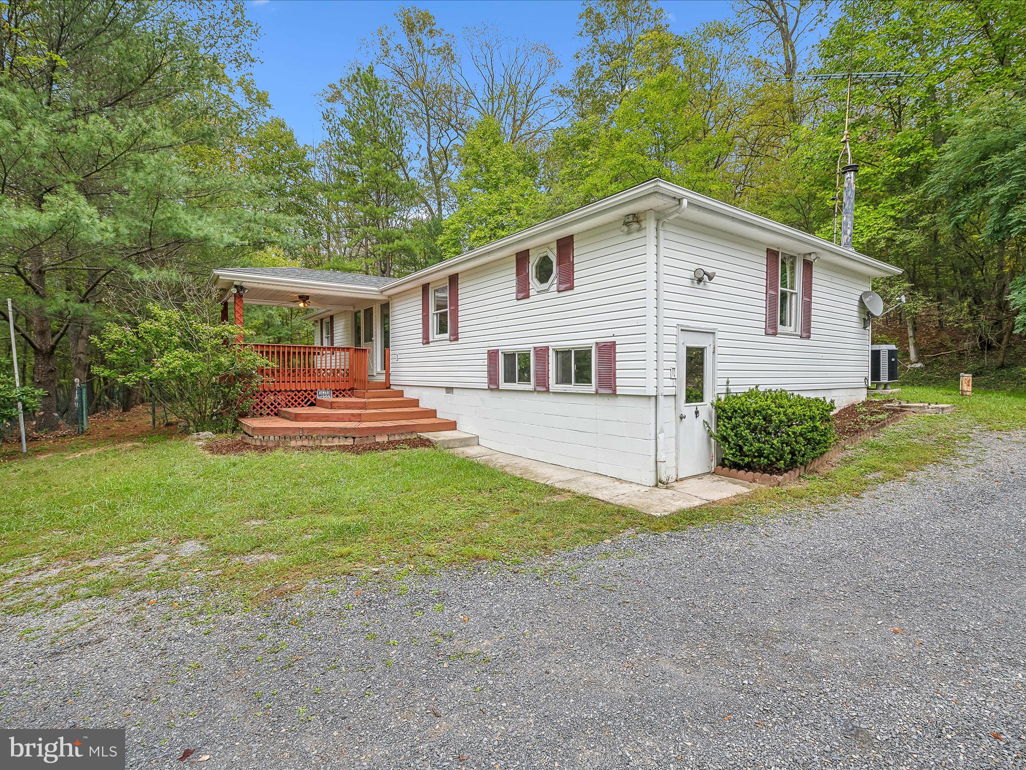 SLEEPY CREEK MT ESTATES - Residential