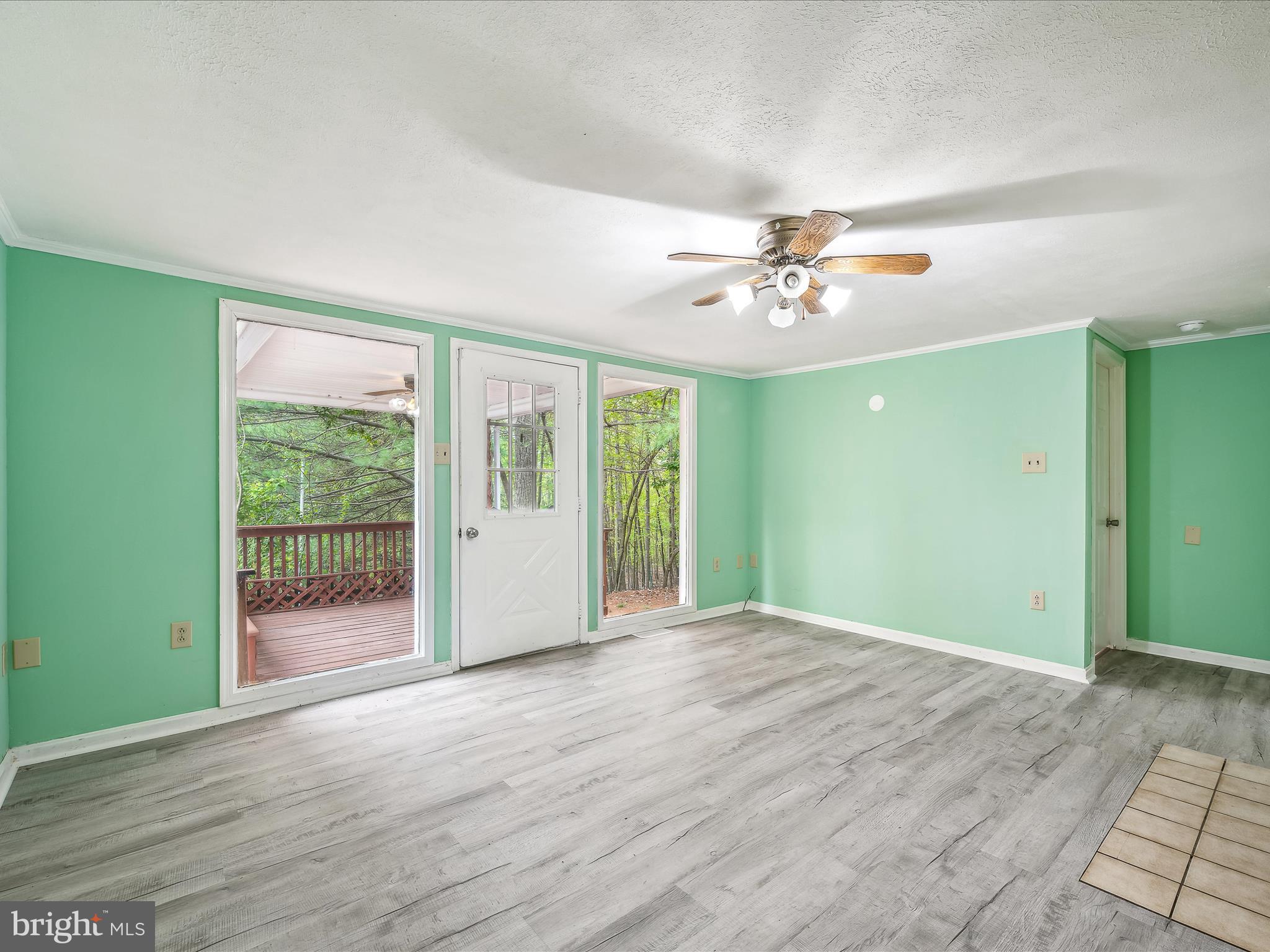 SLEEPY CREEK MT ESTATES - Residential