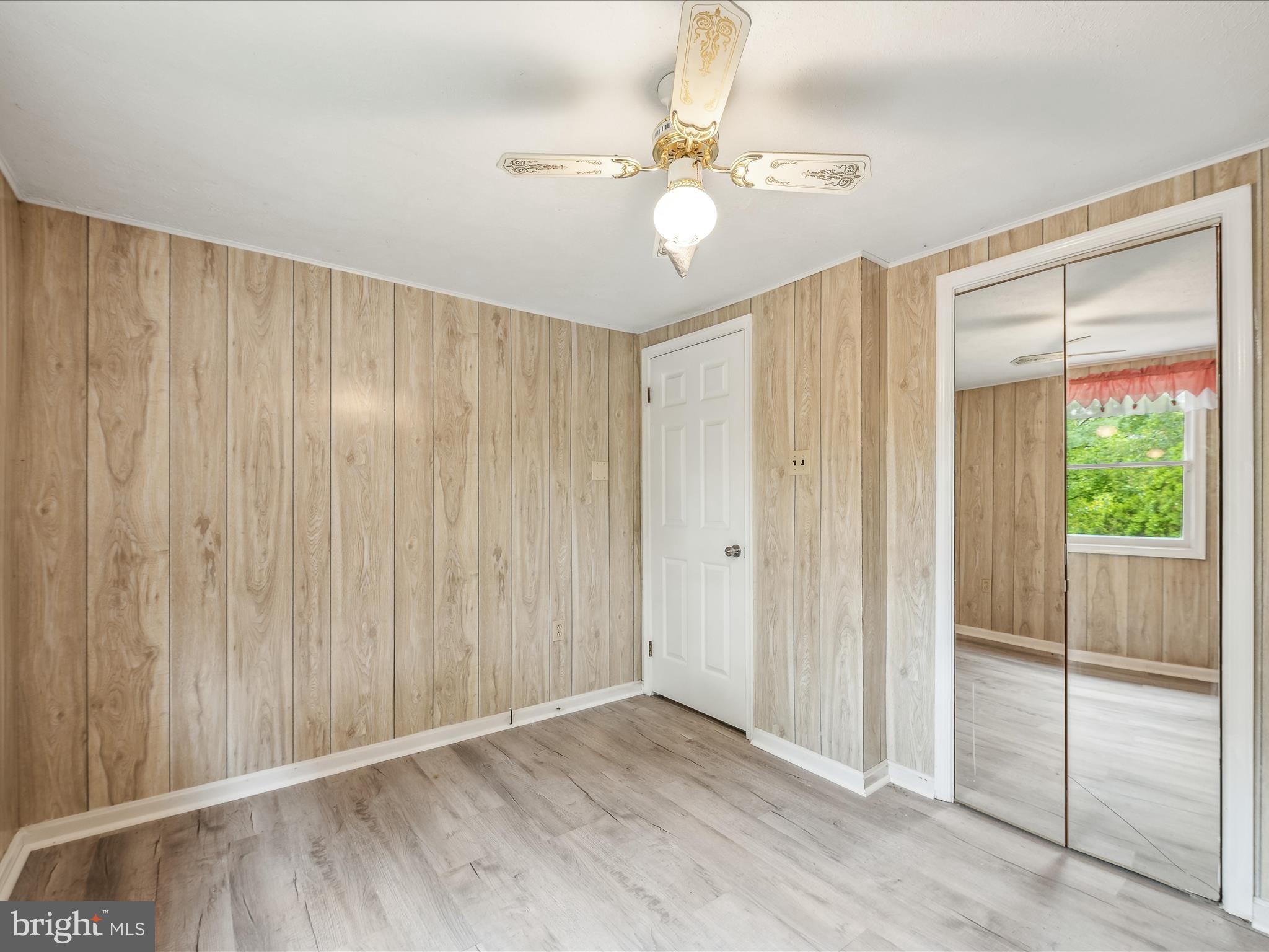 SLEEPY CREEK MT ESTATES - Residential