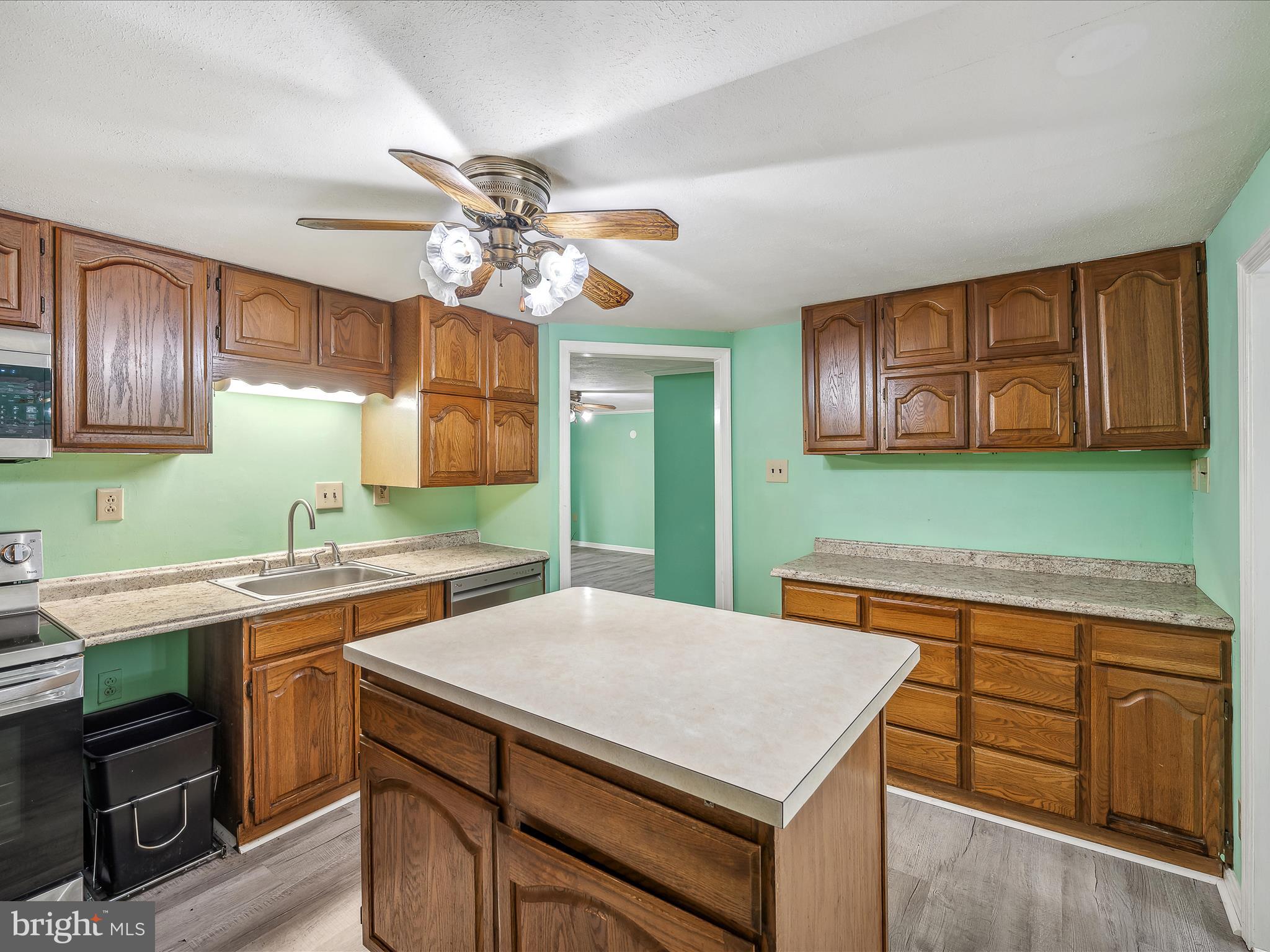 SLEEPY CREEK MT ESTATES - Residential