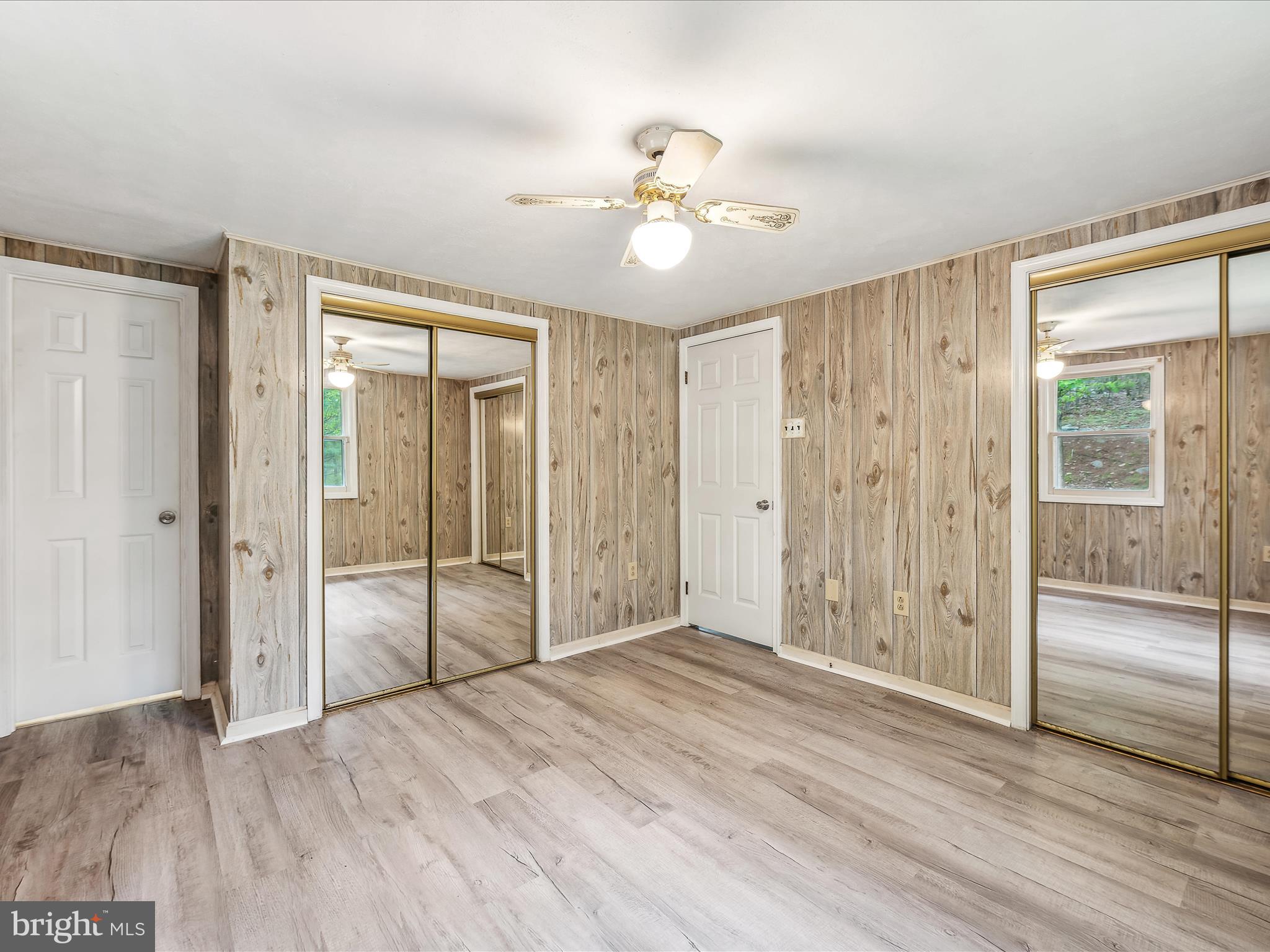 SLEEPY CREEK MT ESTATES - Residential