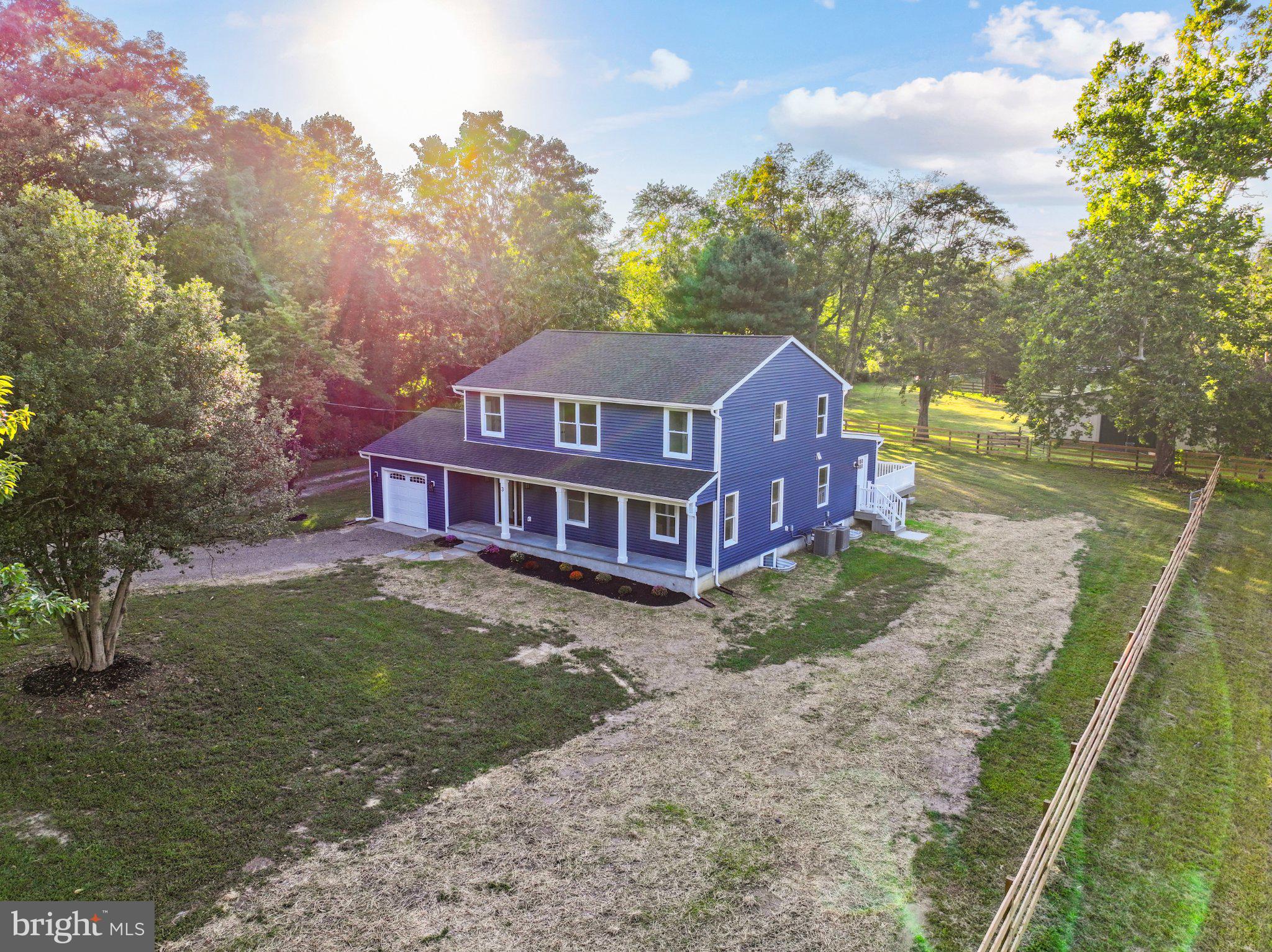 3 E CAINES DRIVE