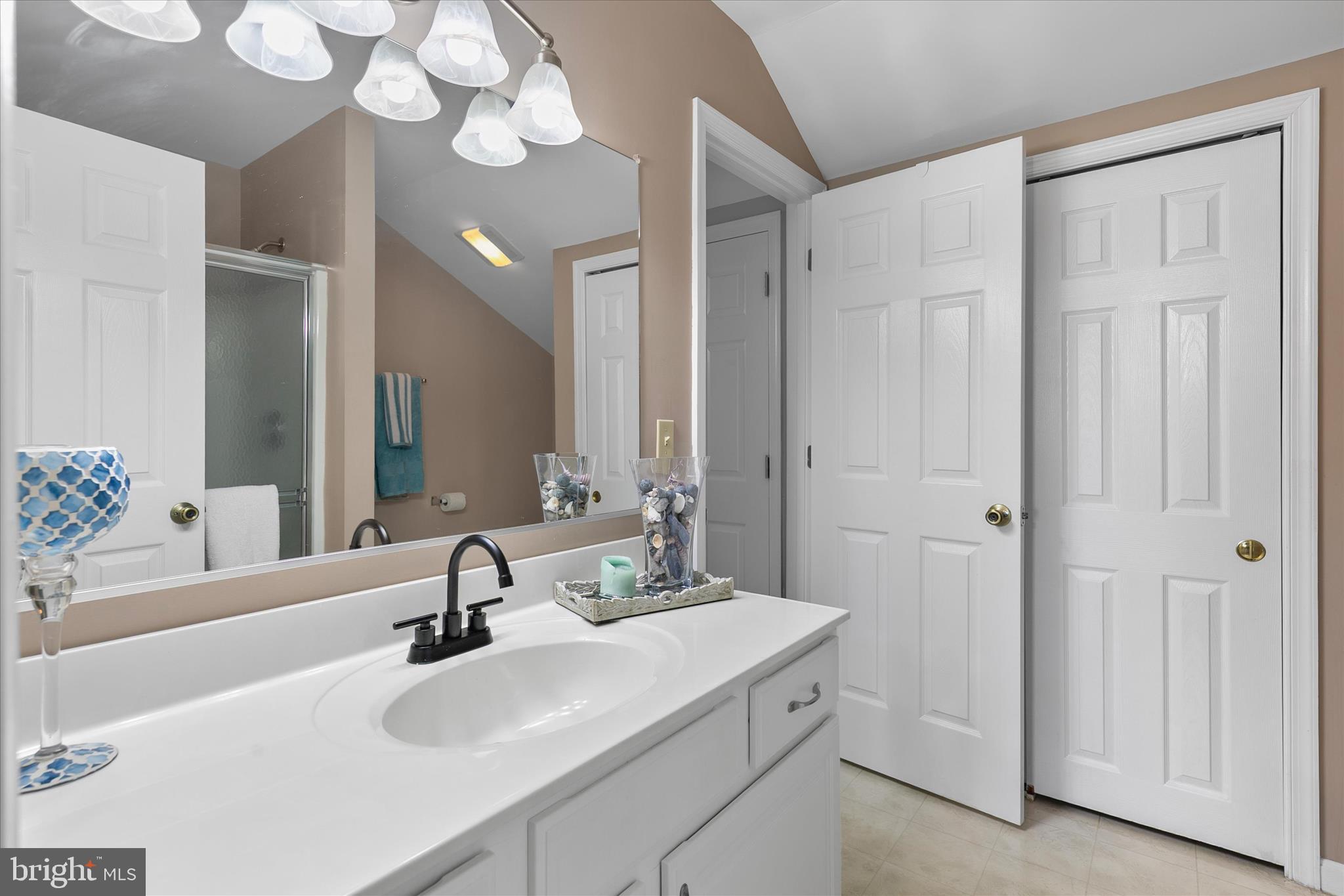 BETHANY BAY - Residential