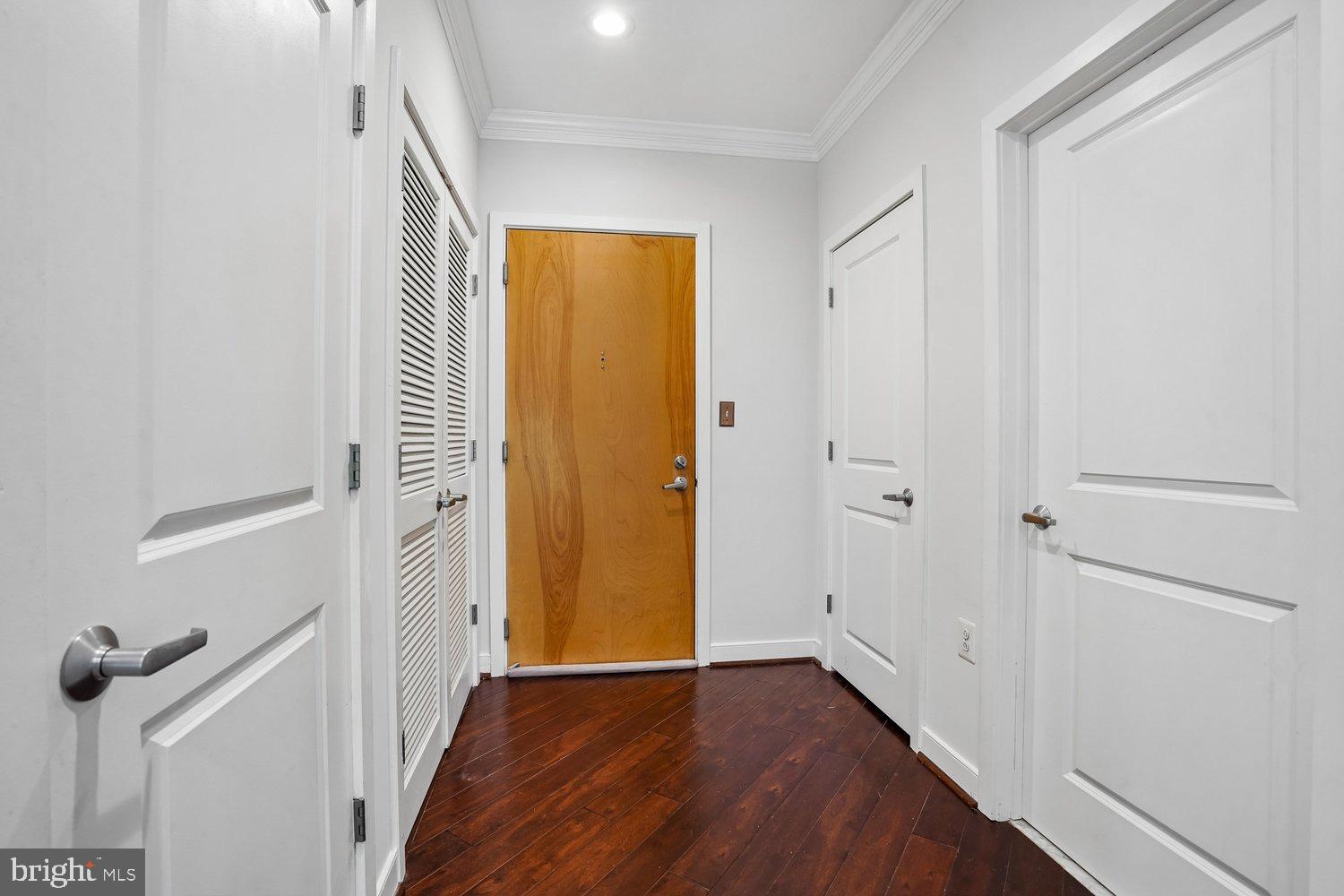 181 E REED AVENUE 203