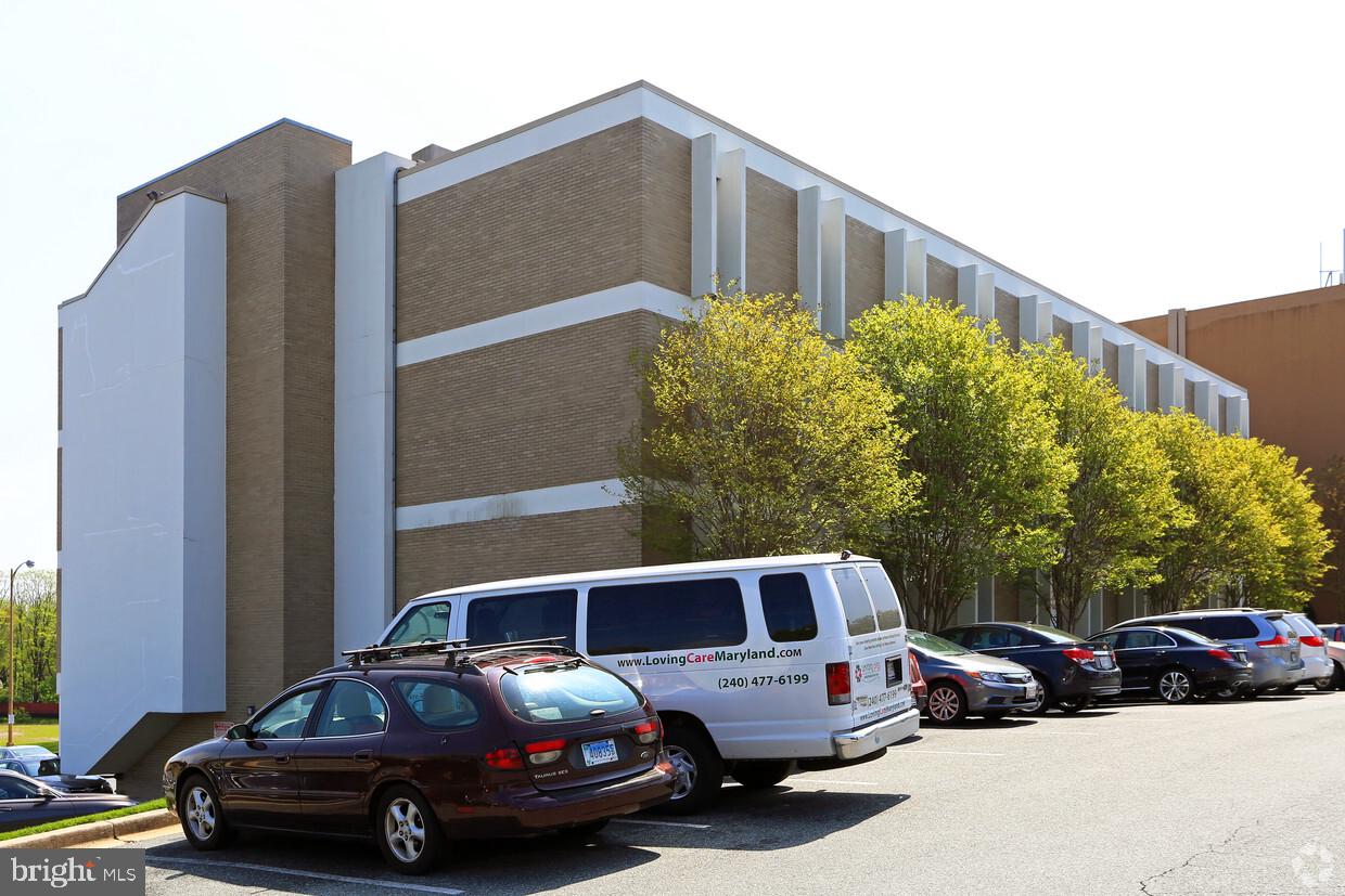 NORTH BETHESDA - Commercial Sale