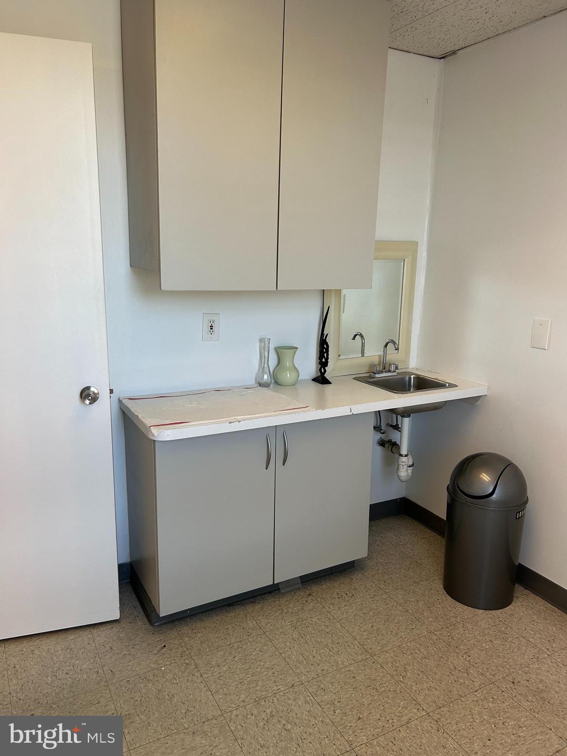 NORTH BETHESDA - Commercial Sale