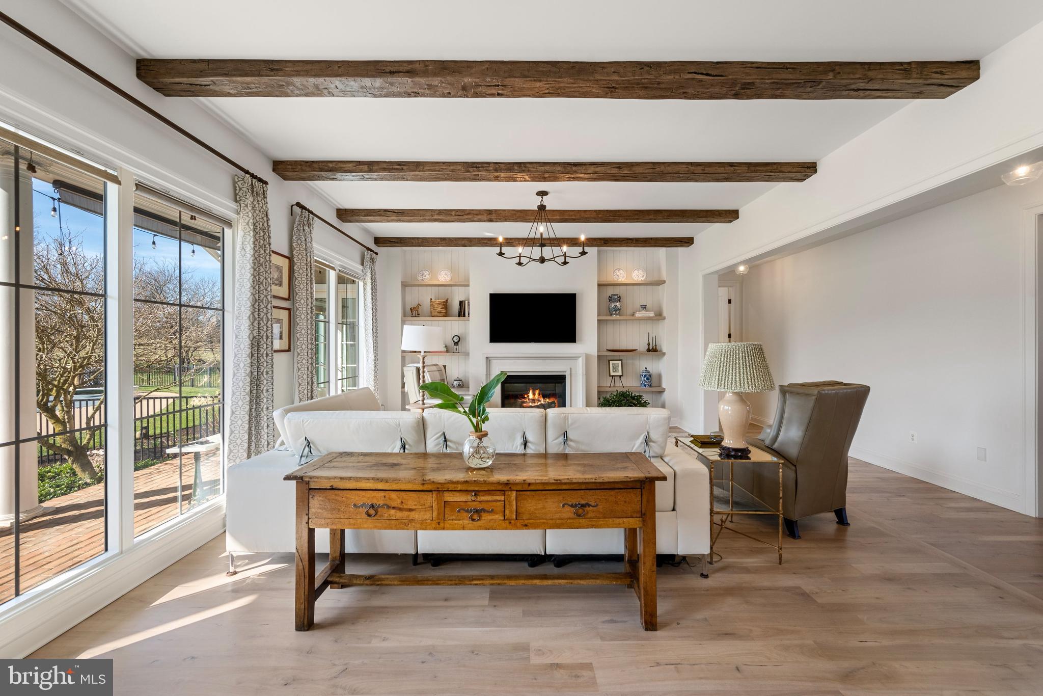 LEE'S CROSSING - Residential