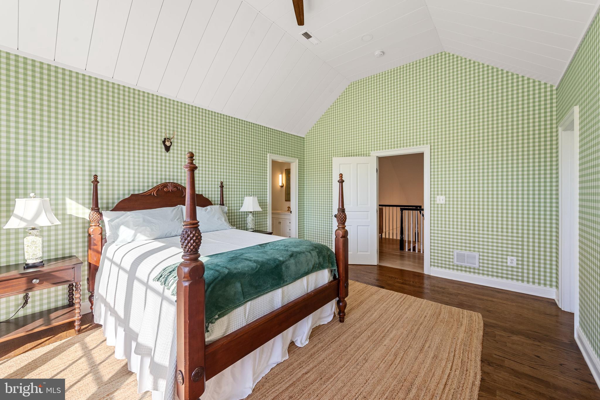 LEE'S CROSSING - Residential