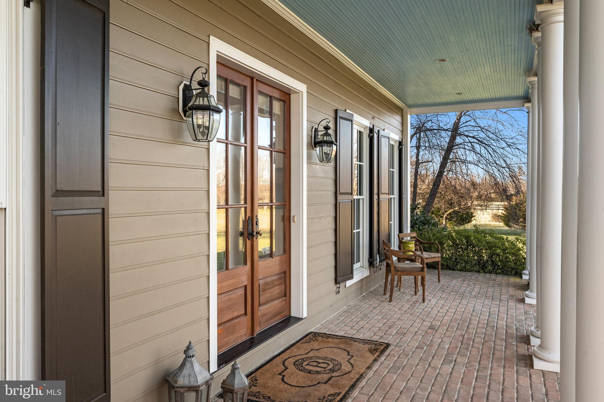 LEE'S CROSSING - Residential