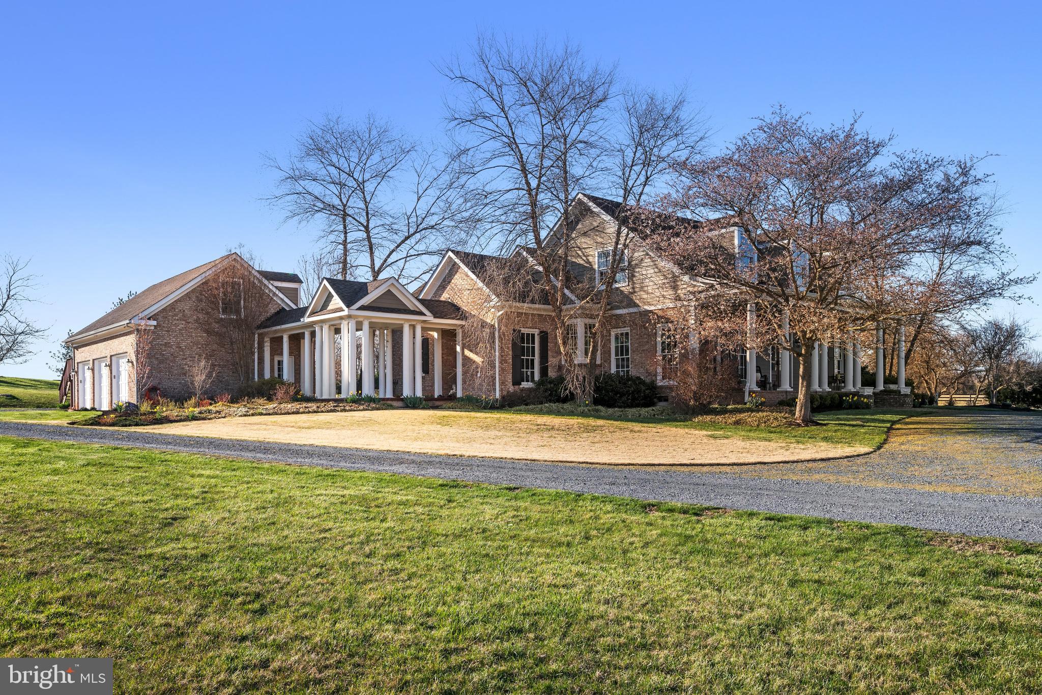 LEE'S CROSSING - Residential