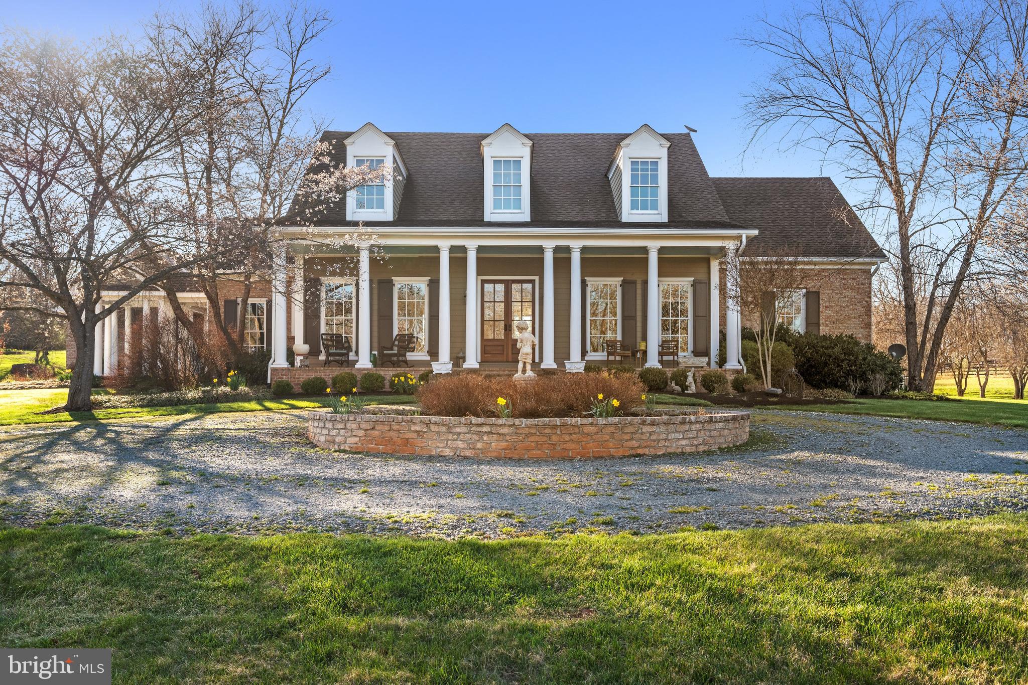 LEE'S CROSSING - Residential