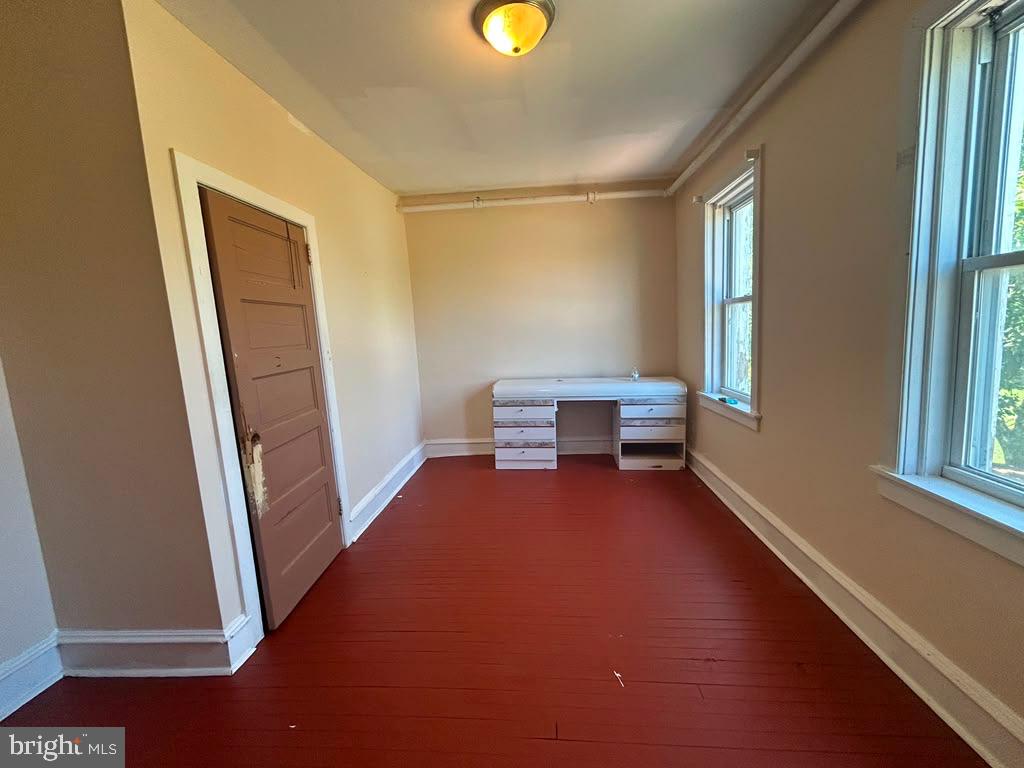 523 DREXEL AVE - Photo 4