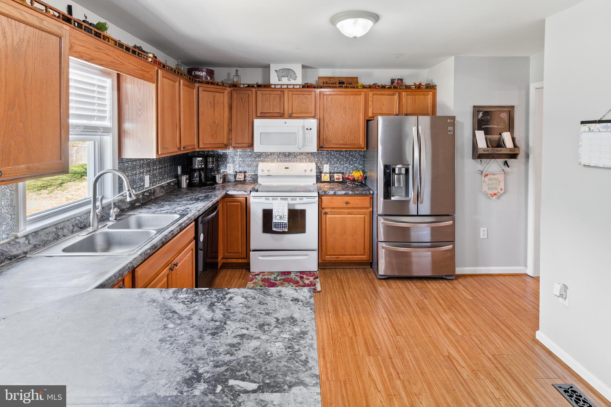 ORCHARD HILLS - Residential