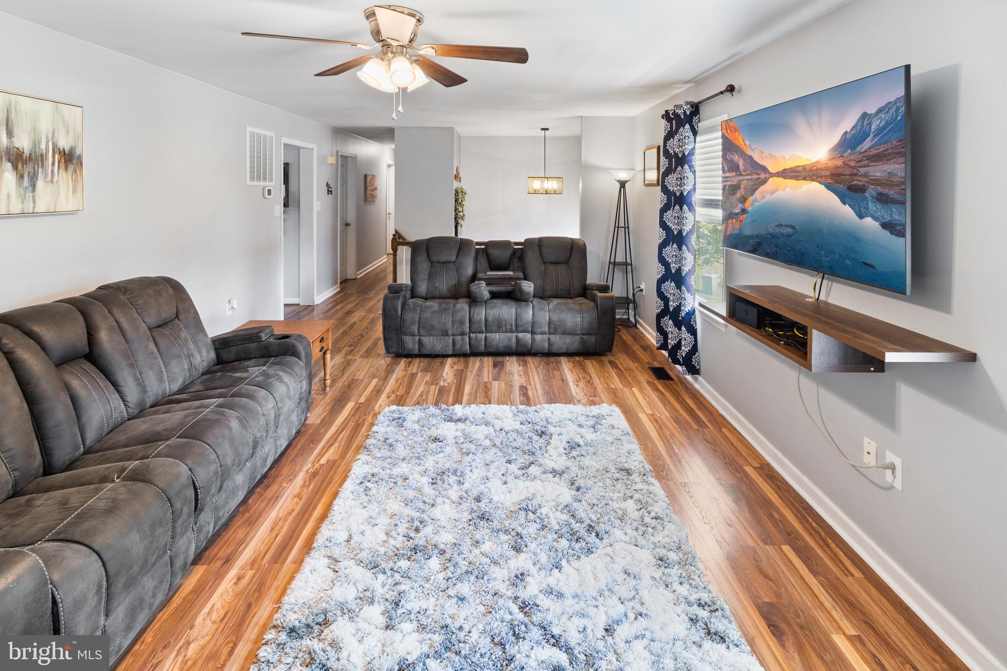 ORCHARD HILLS - Residential