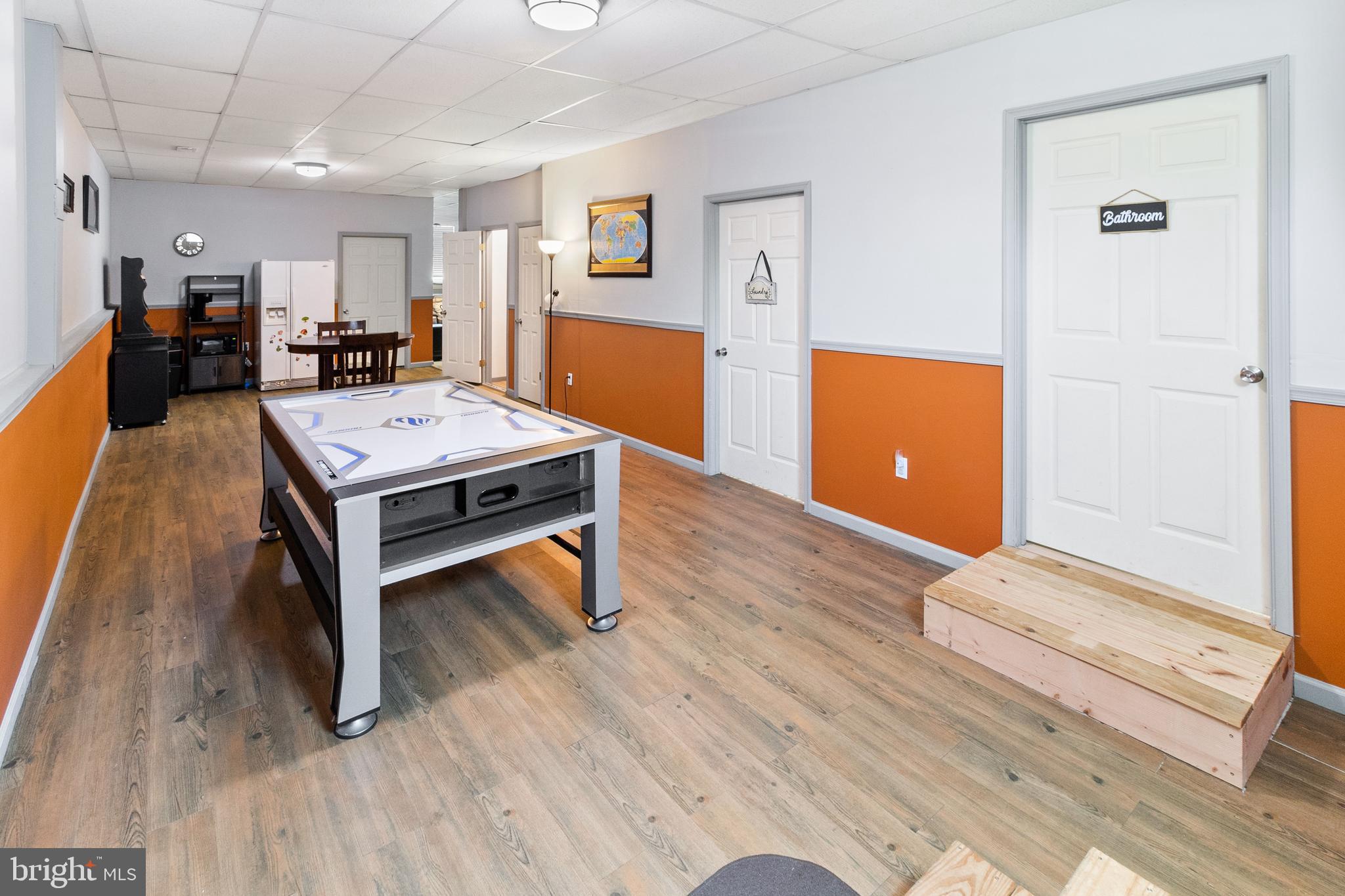 ORCHARD HILLS - Residential