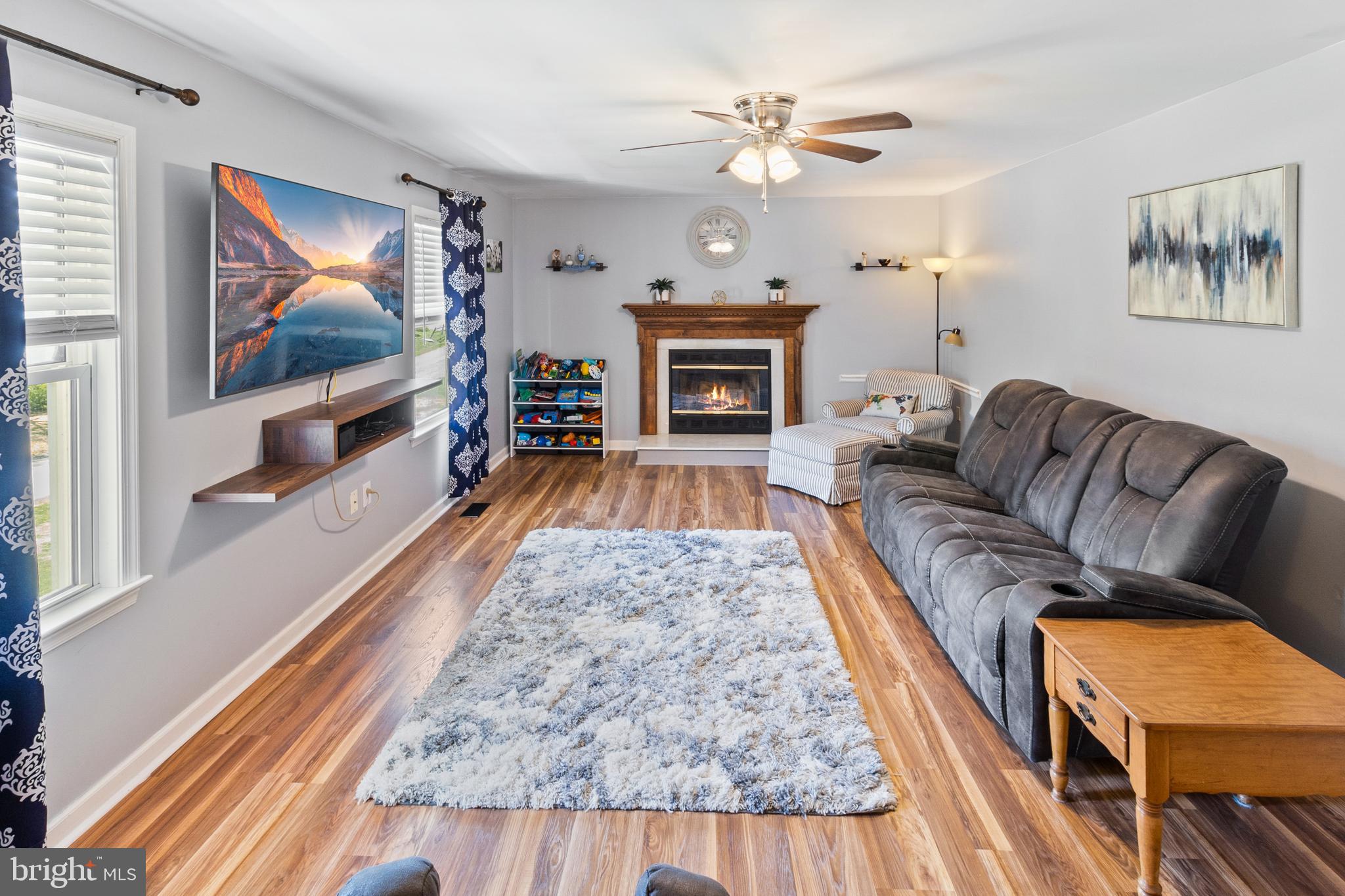 ORCHARD HILLS - Residential