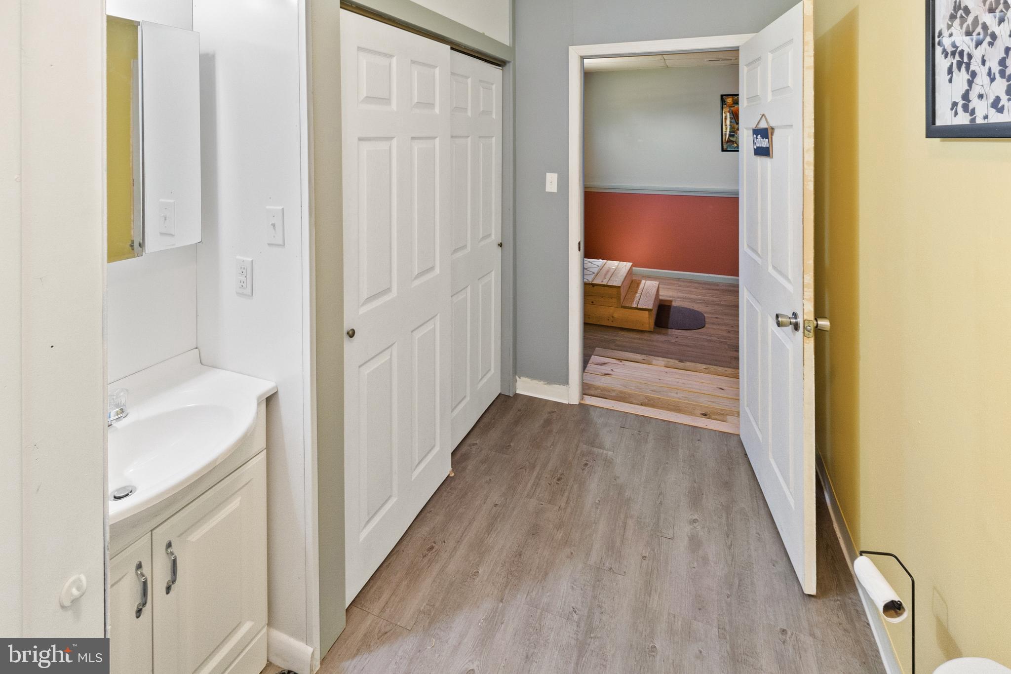 ORCHARD HILLS - Residential