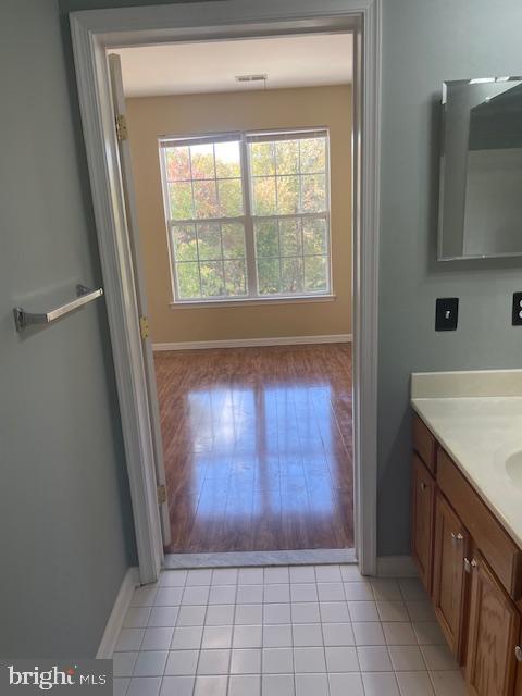 BOWIE TOWERS - Residential Lease