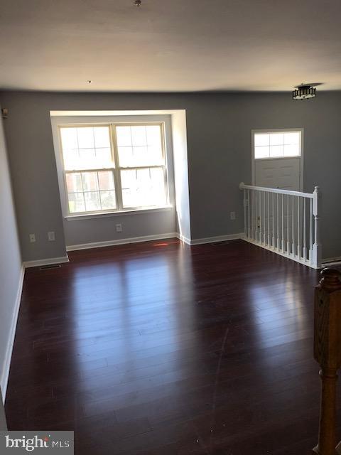 LONDON WOODS - Residential