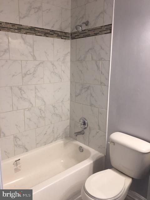 LONDON WOODS - Residential