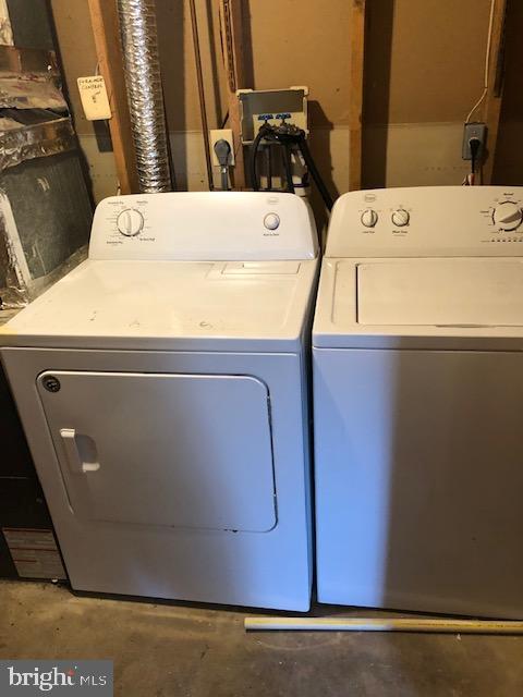 LONDON WOODS - Residential