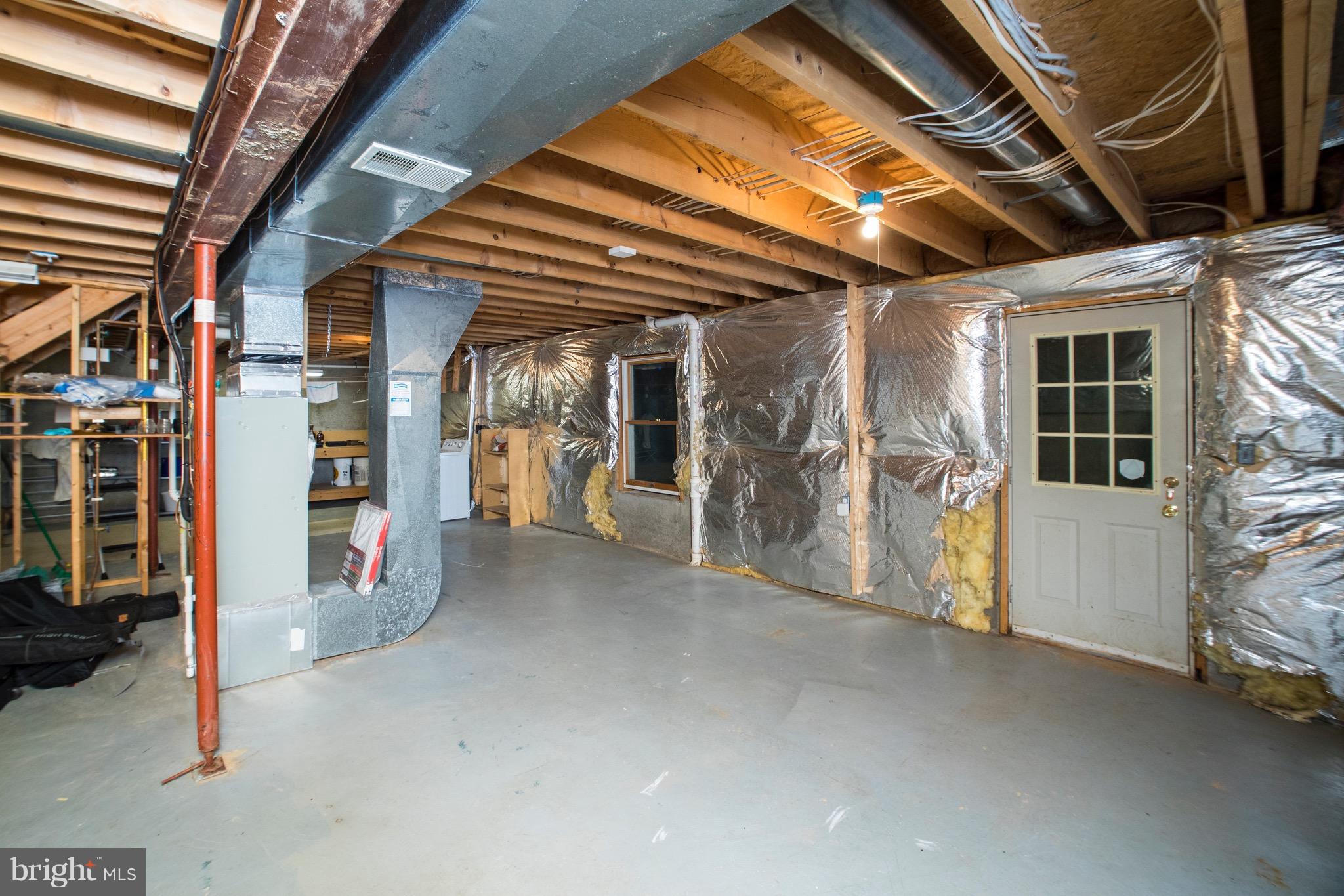 COUNTRY CLUB/LAKE MONTCLAIR - Residential